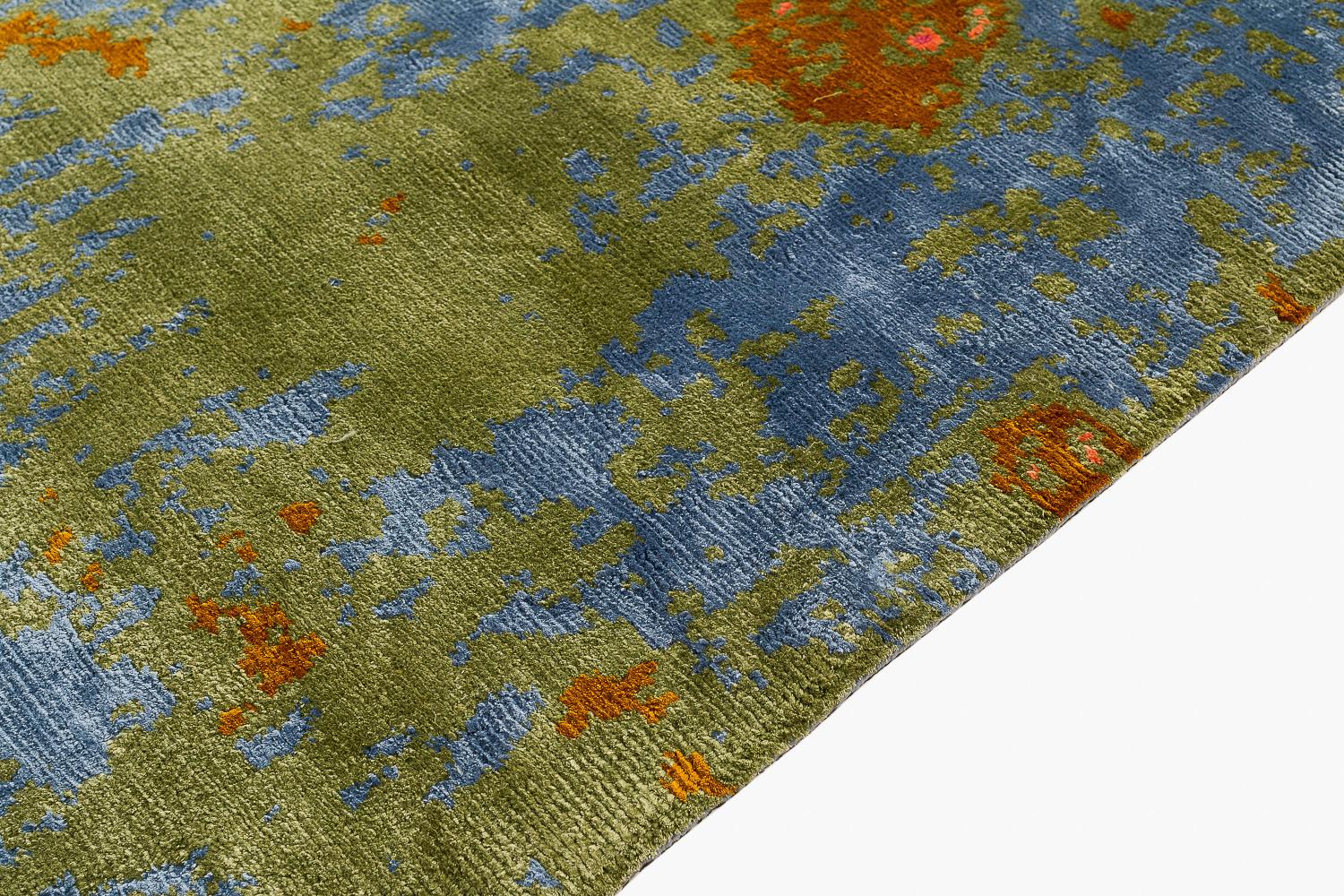 Hand-Knotted Abstract Organic Contemporary Silk and Wool Area Rug Suzu Fin by Joseph Carini For Sale