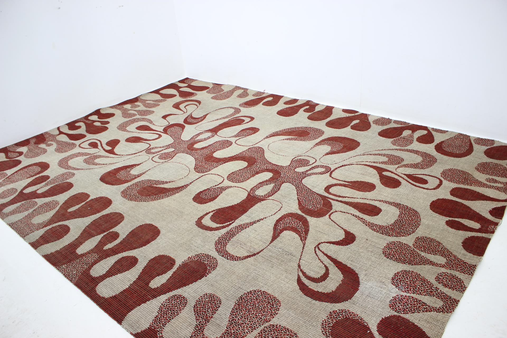 Mid-Century Modern Abstract Organic Modernist Design Carpet / Rug, 1960s For Sale