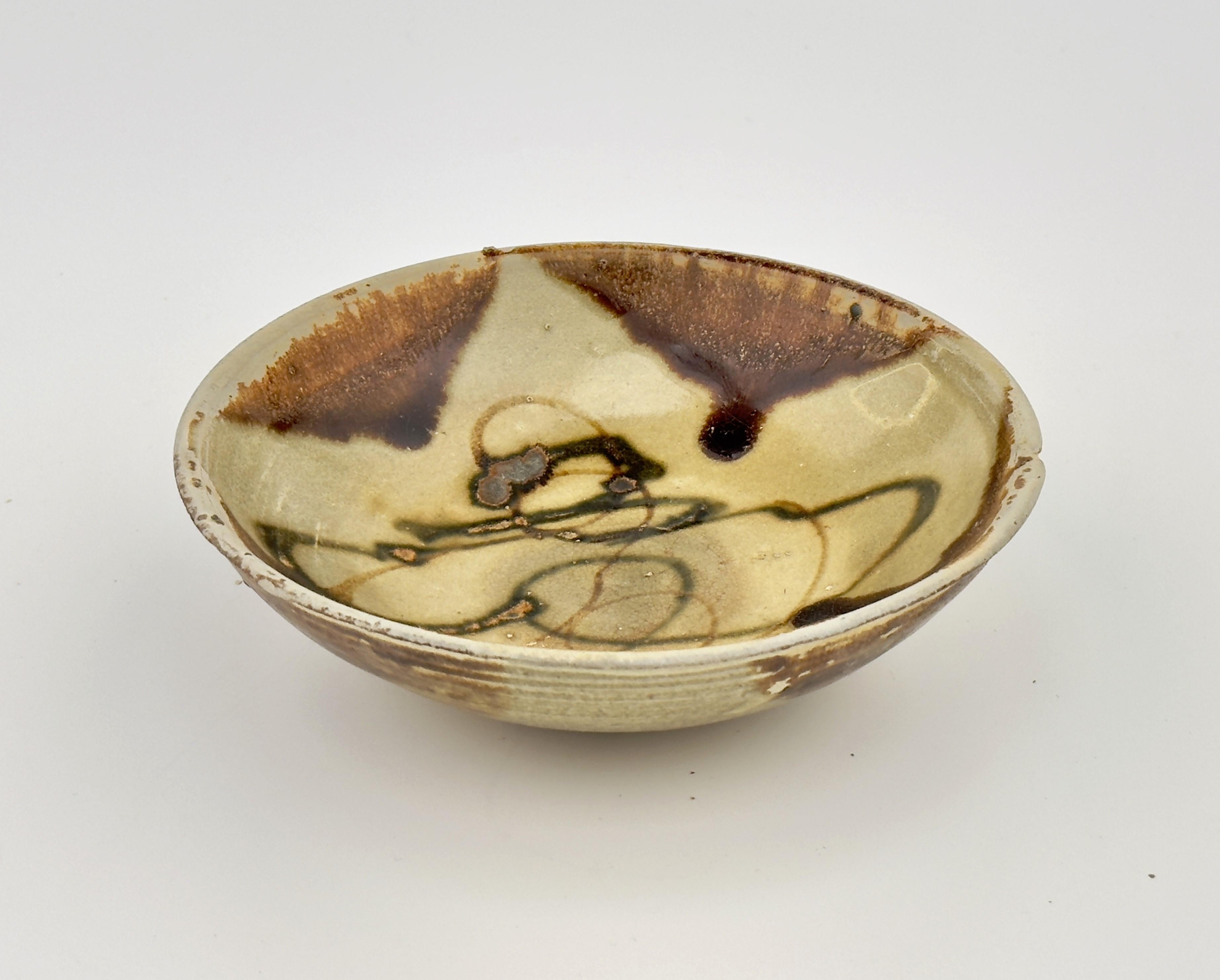 Glazed Abstract Pattern Changsha Bowl, Tang Dynasty, Circa 830 For Sale