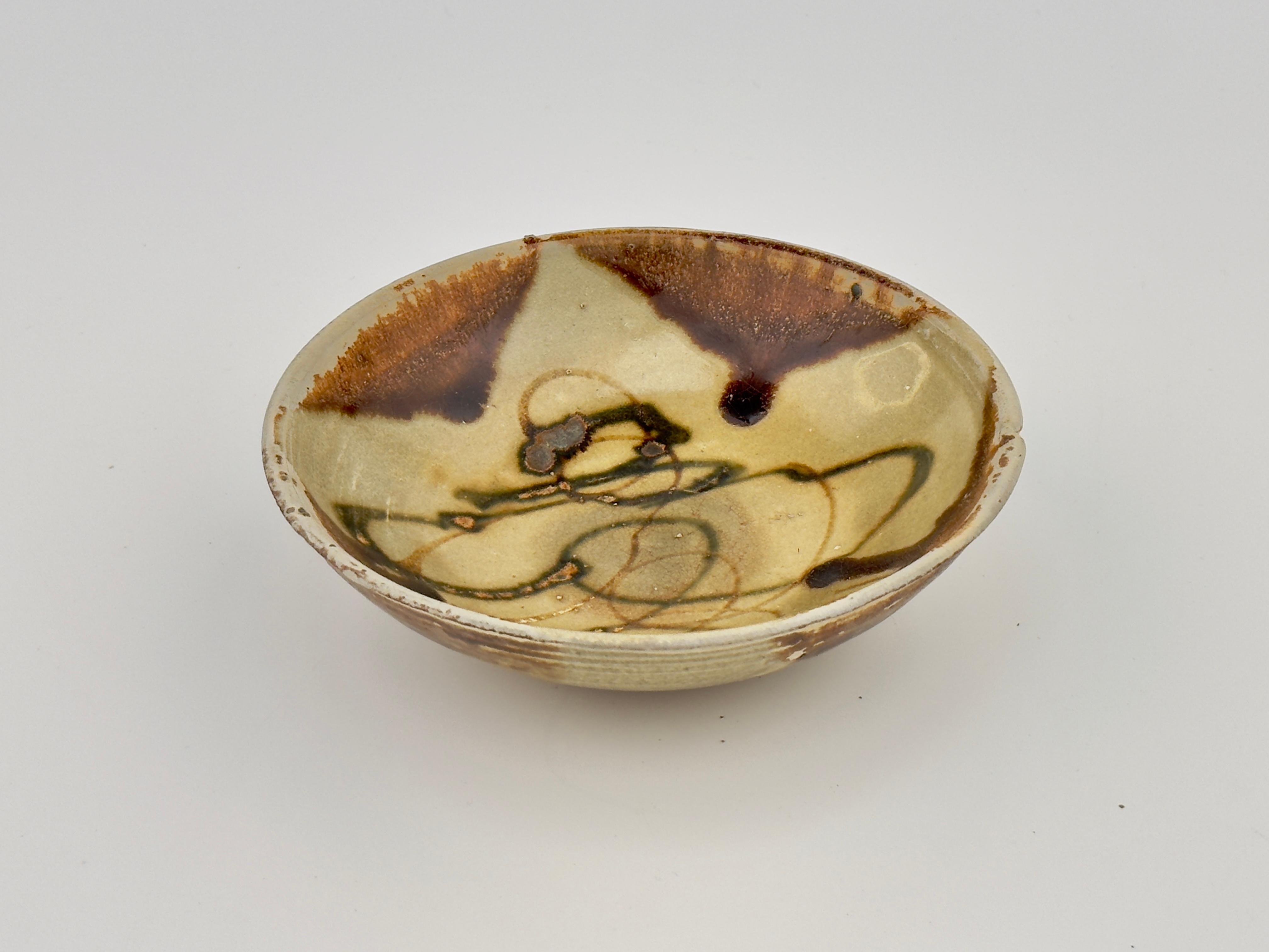 Abstract Pattern Changsha Bowl, Tang Dynasty, Circa 830 In Good Condition For Sale In seoul, KR