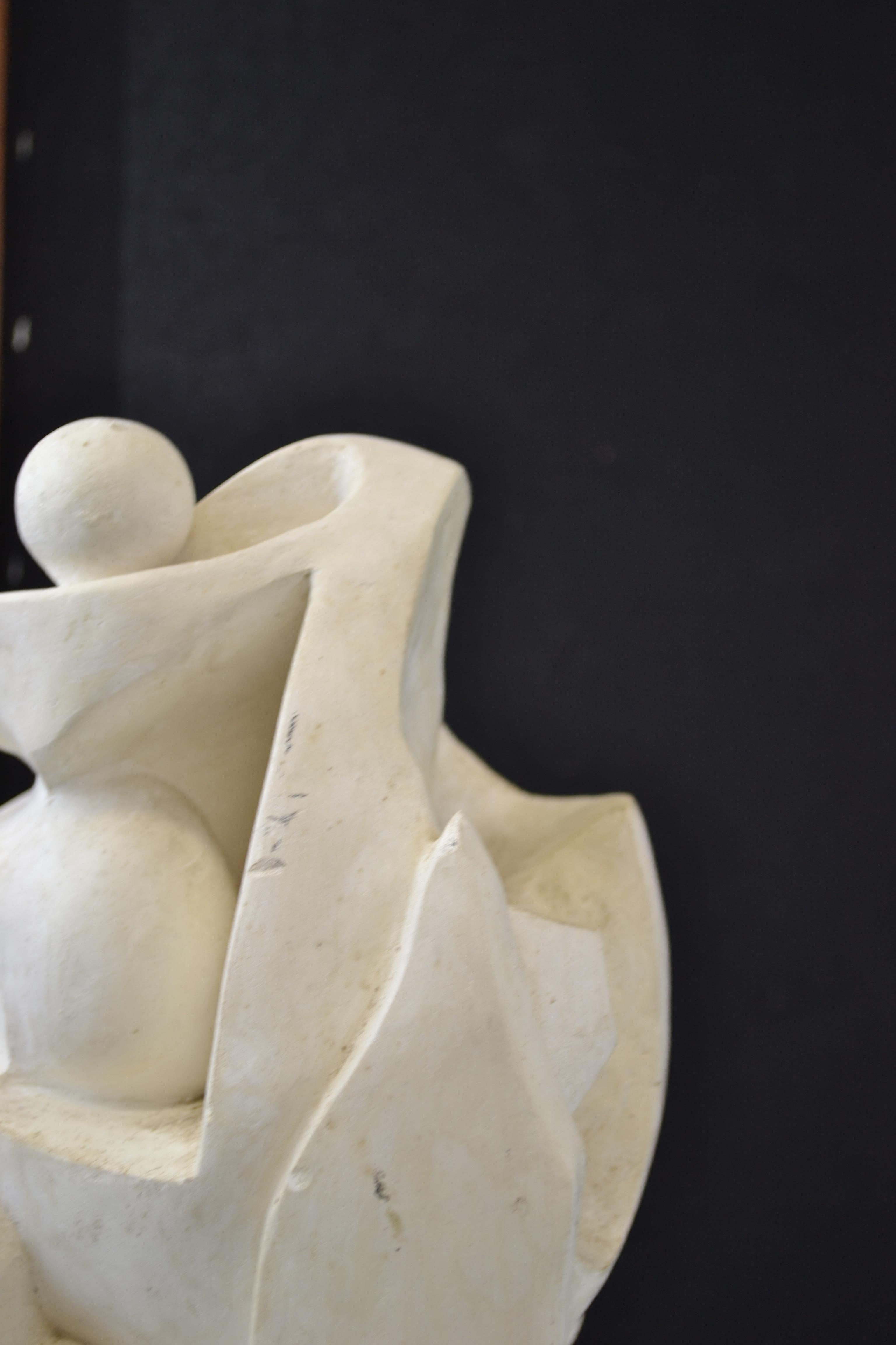 Abstract plaster sculpture from the 1950s with a French origin. For Sale 9