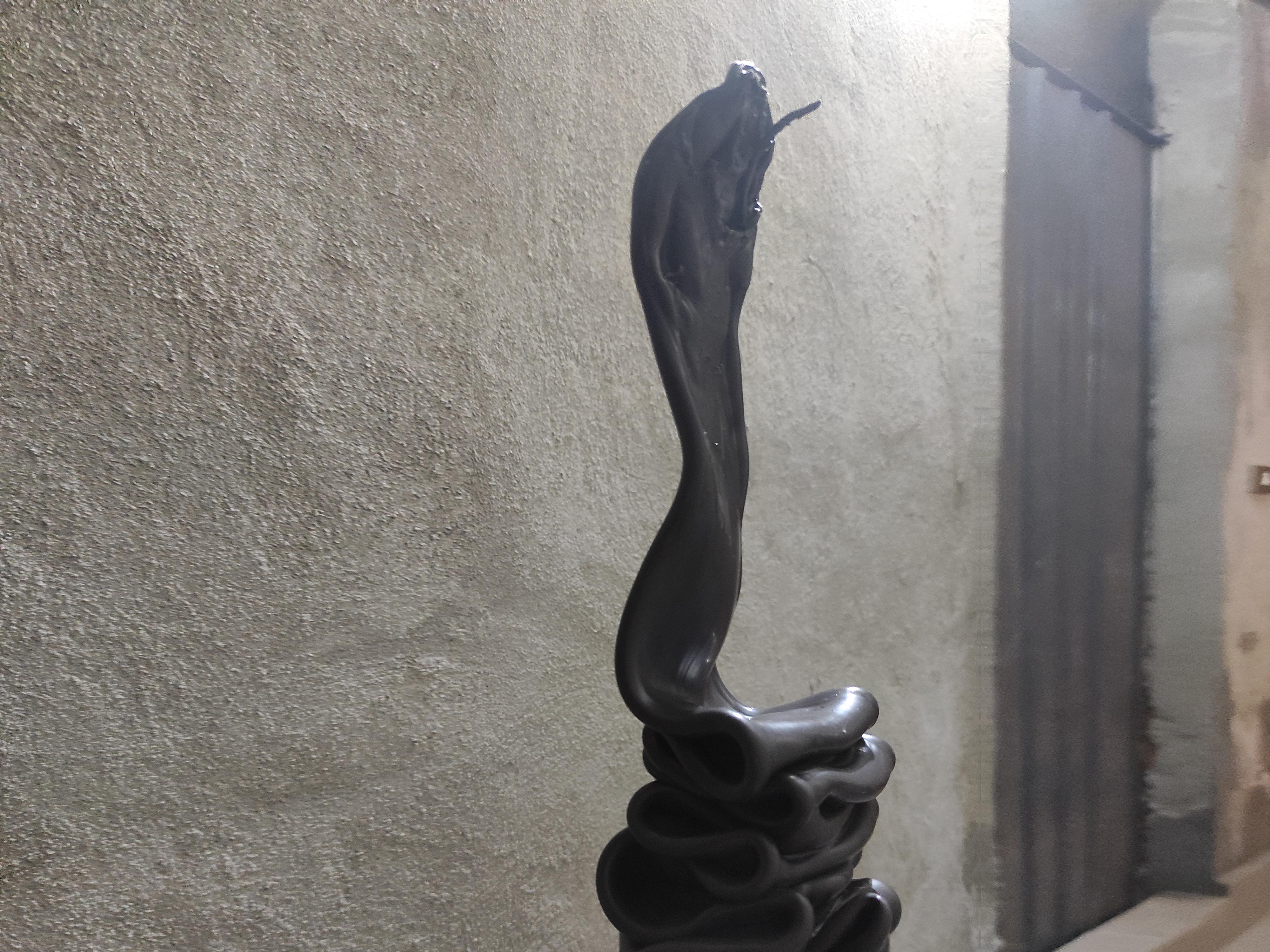 Periodo contemporaneo Abstract Plastic Black Snake Totem by Justfurnituress Available in vendita