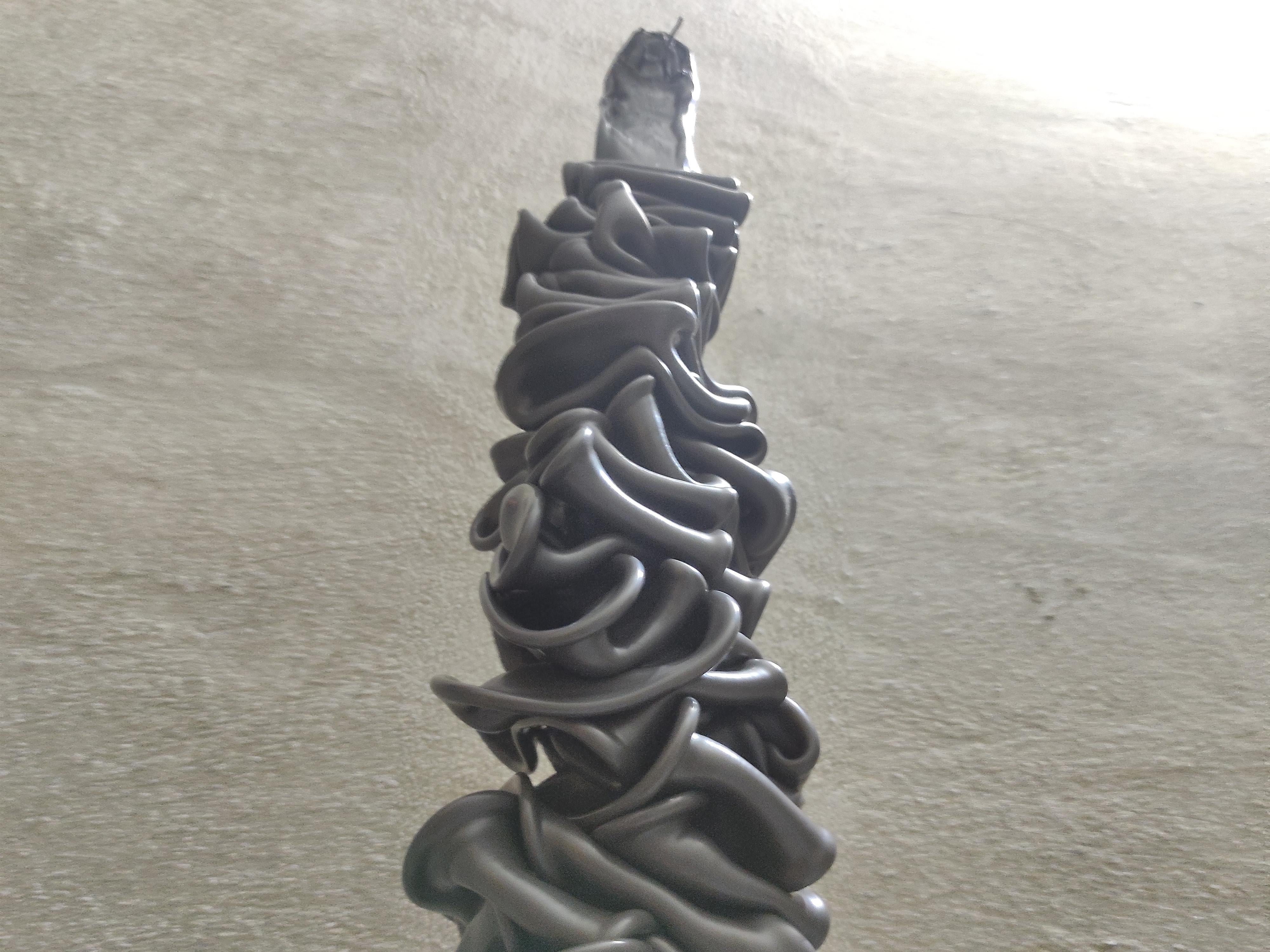 Abstract Plastic Black Snake Totem by Justfurnituress Available in vendita 1