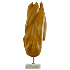 Scultura astratta polifacciale scolpita a mano in pino di pece Francia 1960