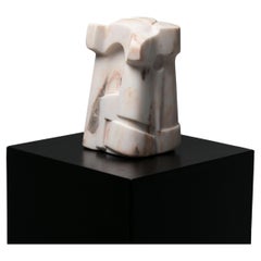 Escultura abstracta de mármol portugués de Jan Keustermans