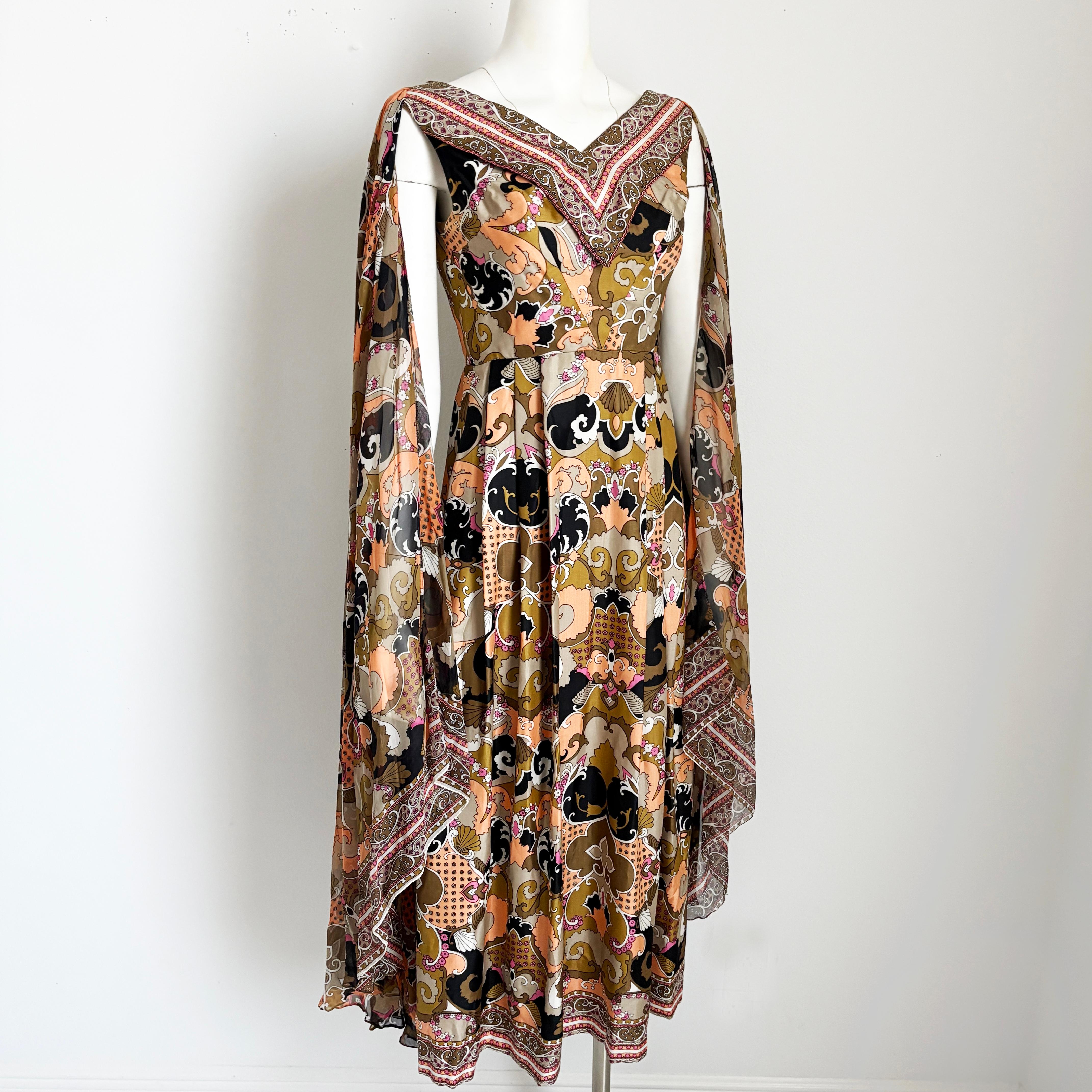 Abstract Print Dress with Sheer Angel Sleeves Robert W Gates Burlingame 1970s In Good Condition For Sale In Port Saint Lucie, FL