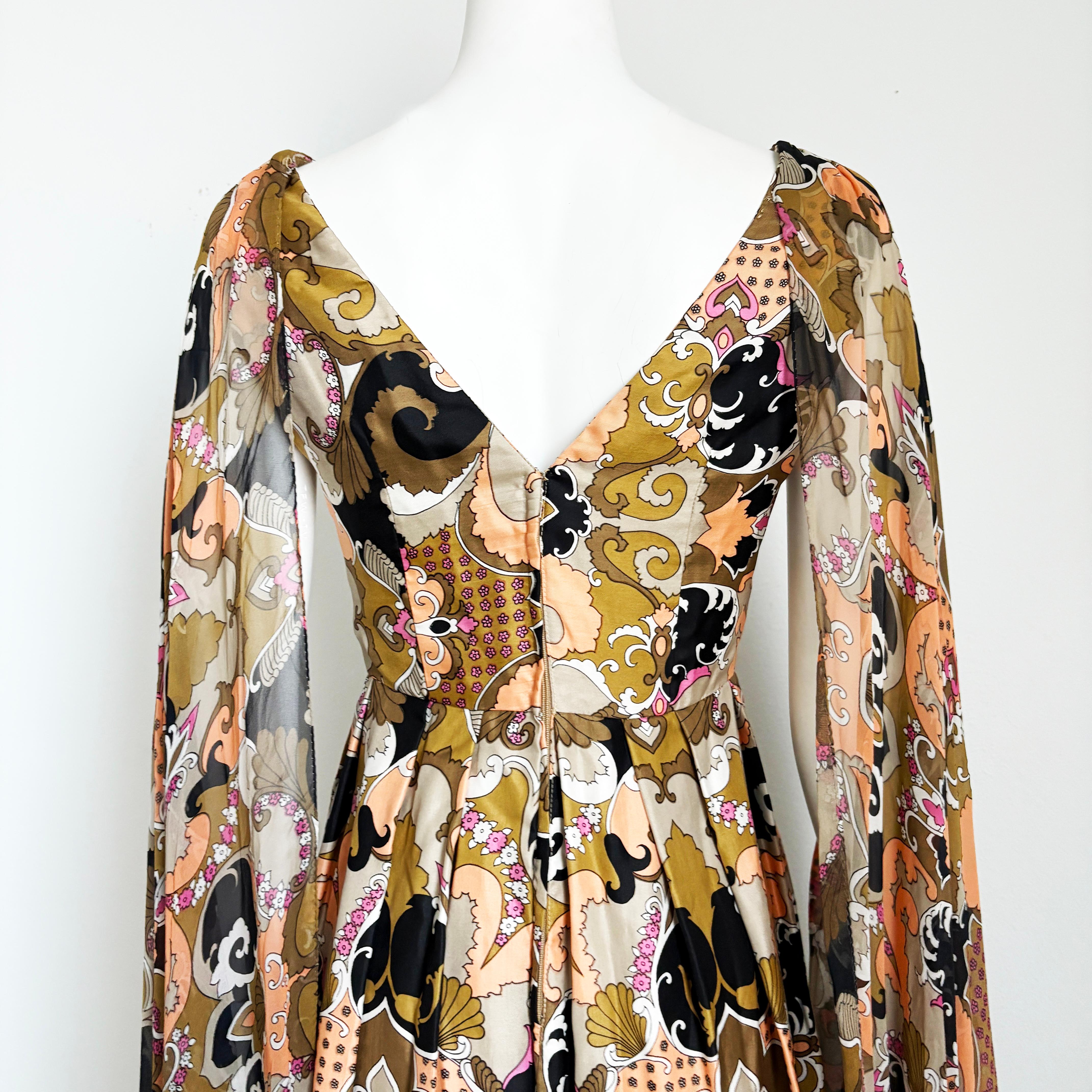 Abstract Print Dress with Sheer Angel Sleeves Robert W Gates Burlingame 1970s For Sale 4