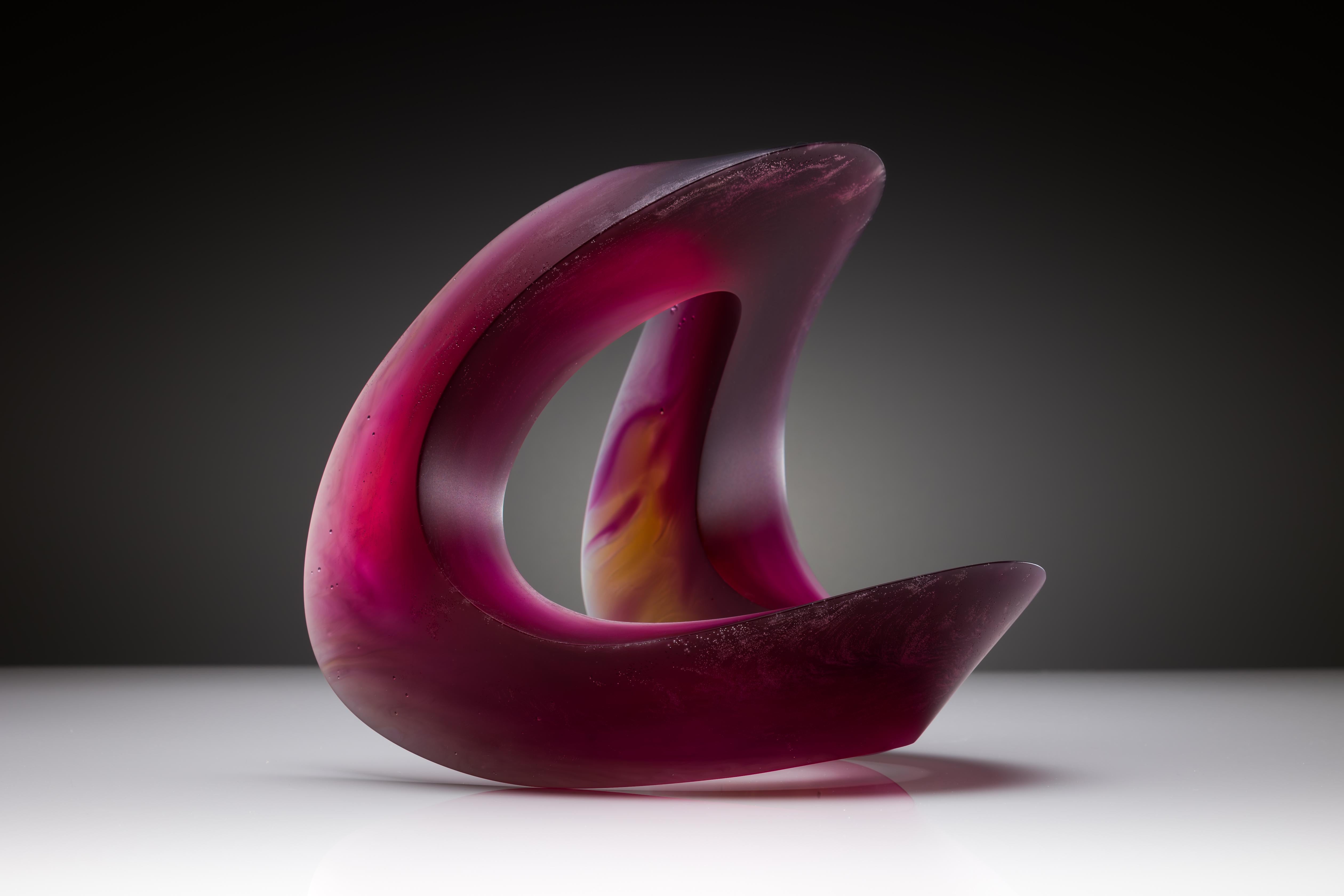 Vortex VIII, 2024 (Porzellan, C. 11 in. h x 11.8 in. b x 11 in. d, Objekt Nr.: 4282)

Brachlows Entwürfe werden während des Herstellungsprozesses entwickelt. Ihre neuen Skulpturen basieren auf dem Konzept der 