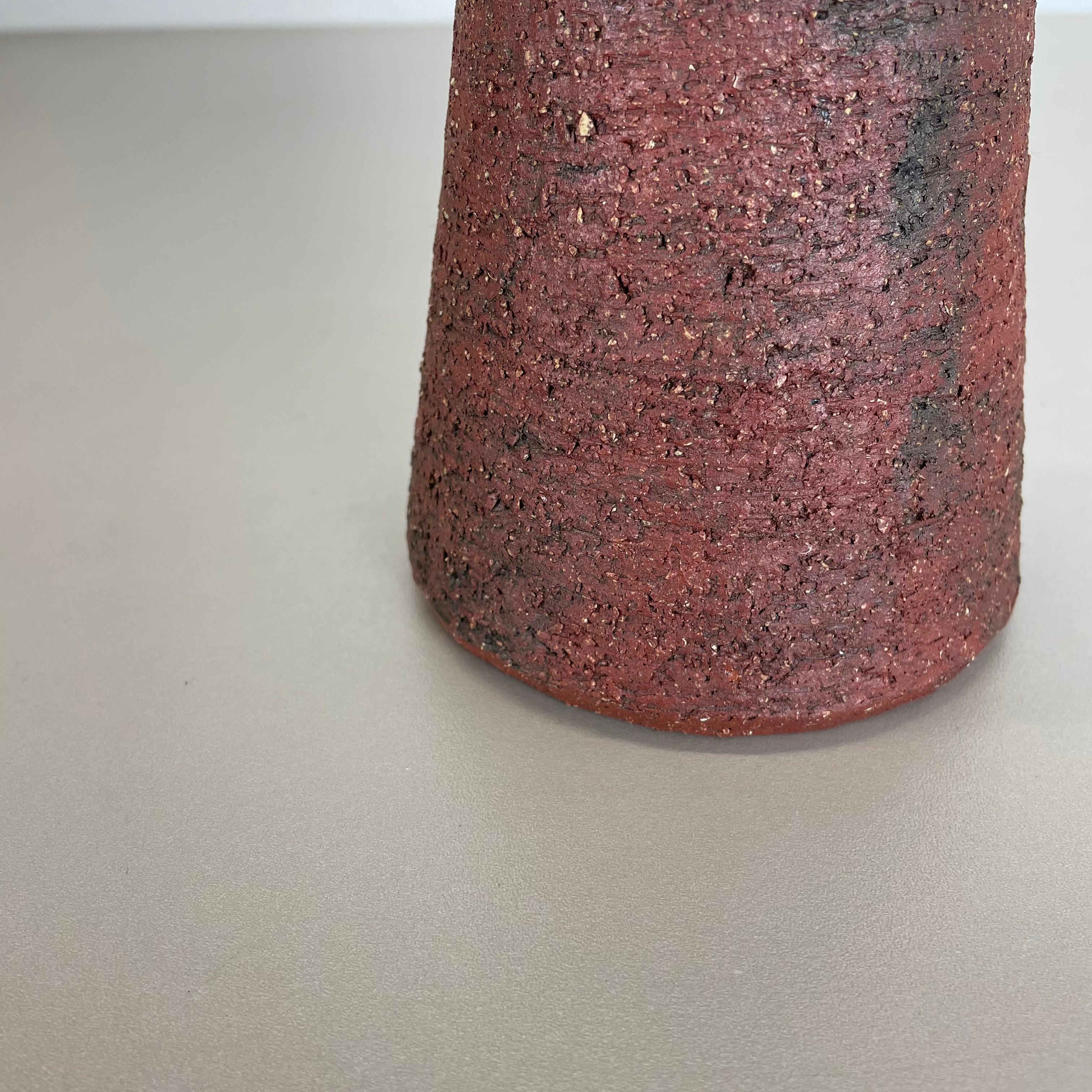 Abstract red Ceramic Studio Pottery Vase by Gerhard Liebenthron, Germany, 1970s For Sale 8