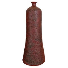 Vase abstrait en céramique rouge de l'atelier de poterie de Gerhard Liebenthron, Allemagne, 1970