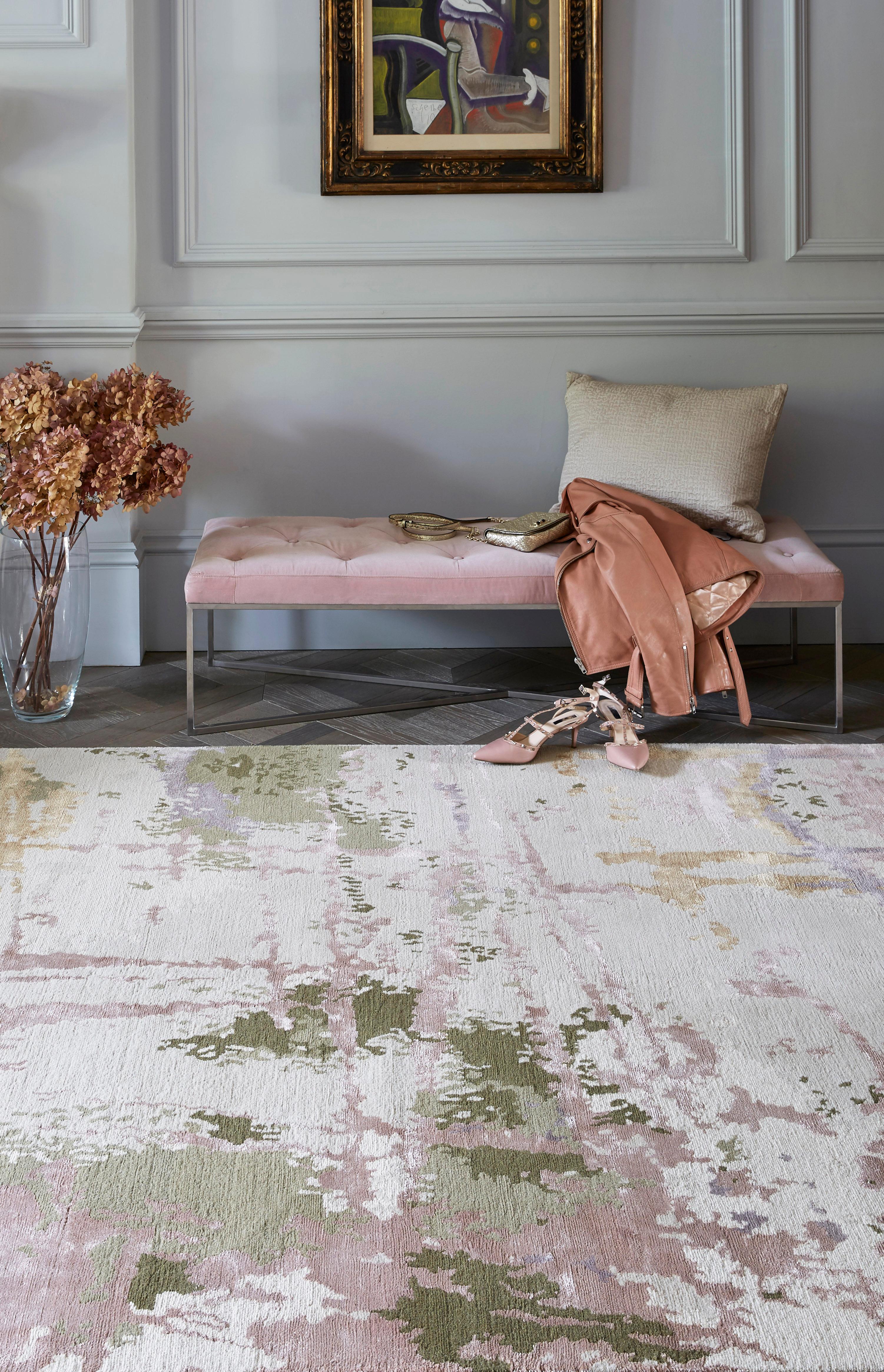 Soft tones arranged like brushstrokes was the inspiration behind our Abstract design. The effect imbues an elegant sophistication to any space while creating a soft layer of texture.

Hand-knotted Himalayan wool with bamboo silk (100 knots per