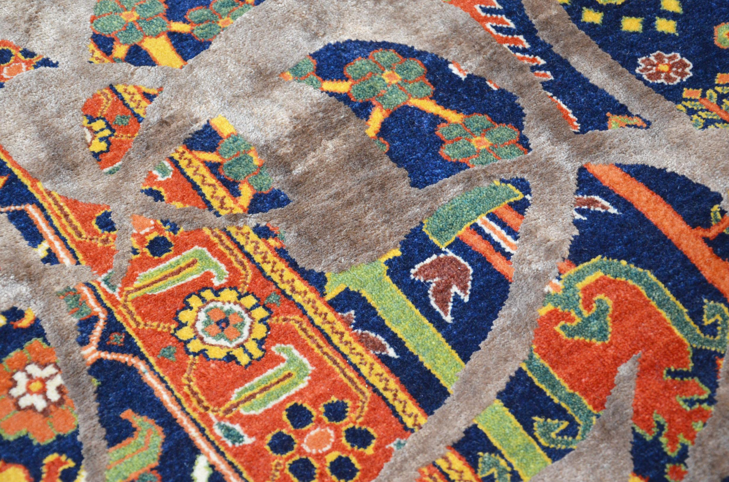 Abstrakter Teppich. Persischer Bidjar. Wolle und Seide Design. 2,65 x 1,70 m. (Handgeknüpft) im Angebot