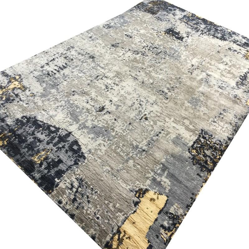Hand-Knotted Abstract Rug. Silk and Wool Design. 3.10 x 2.50 m. For Sale
