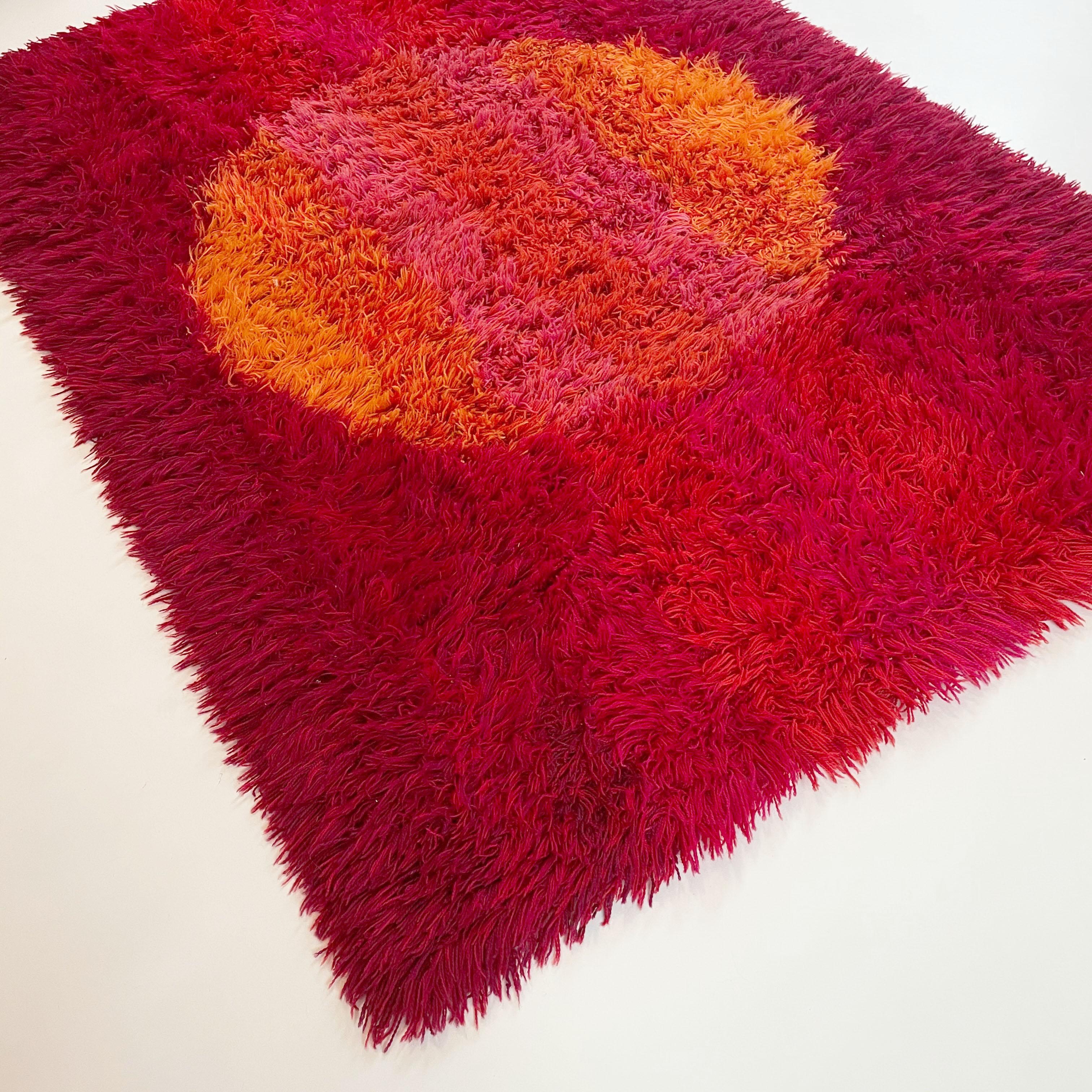 Abstract Scandinavian High Pile Panton Style Rya Rug Carpet, Sweden, 1970s 4