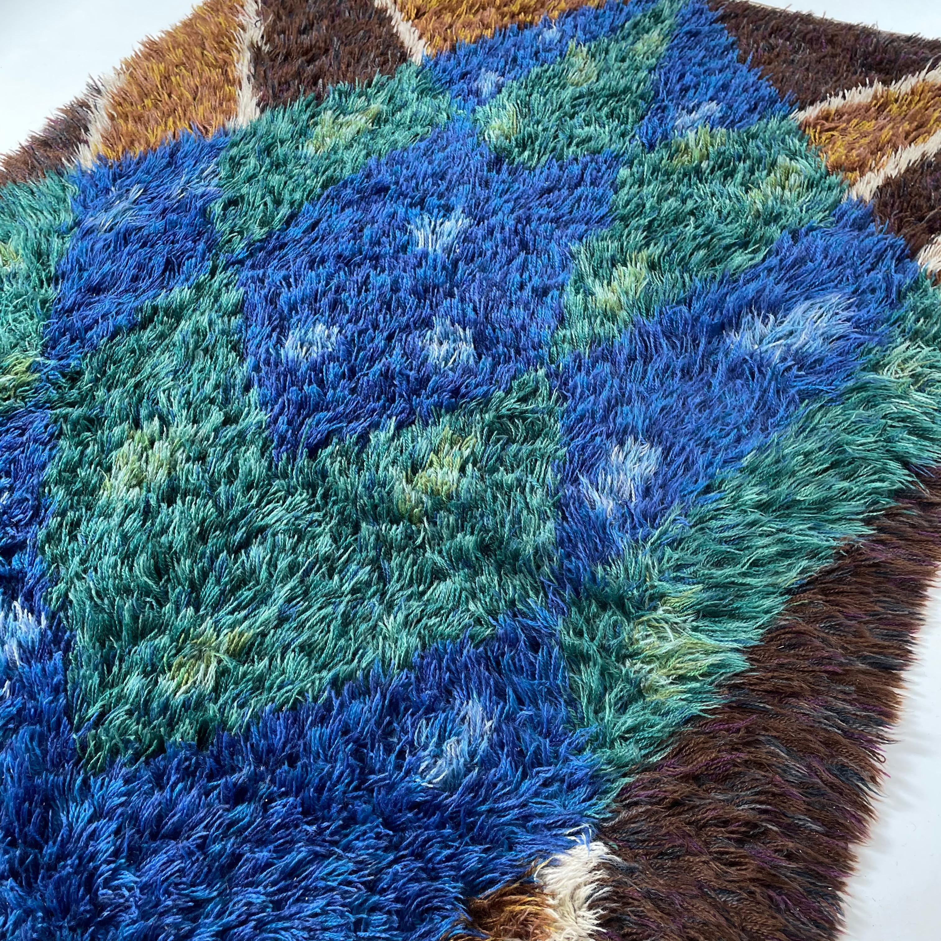 Abstract Scandinavian Multicolor High Pile Rya Rug Carpet, Sweden, 1960s For Sale 3