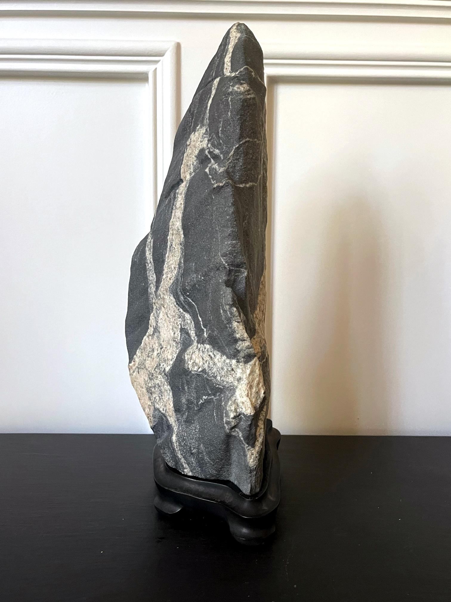 Abstract Scholar Rock Viewing Stone on Wood Stand In Good Condition For Sale In Atlanta, GA