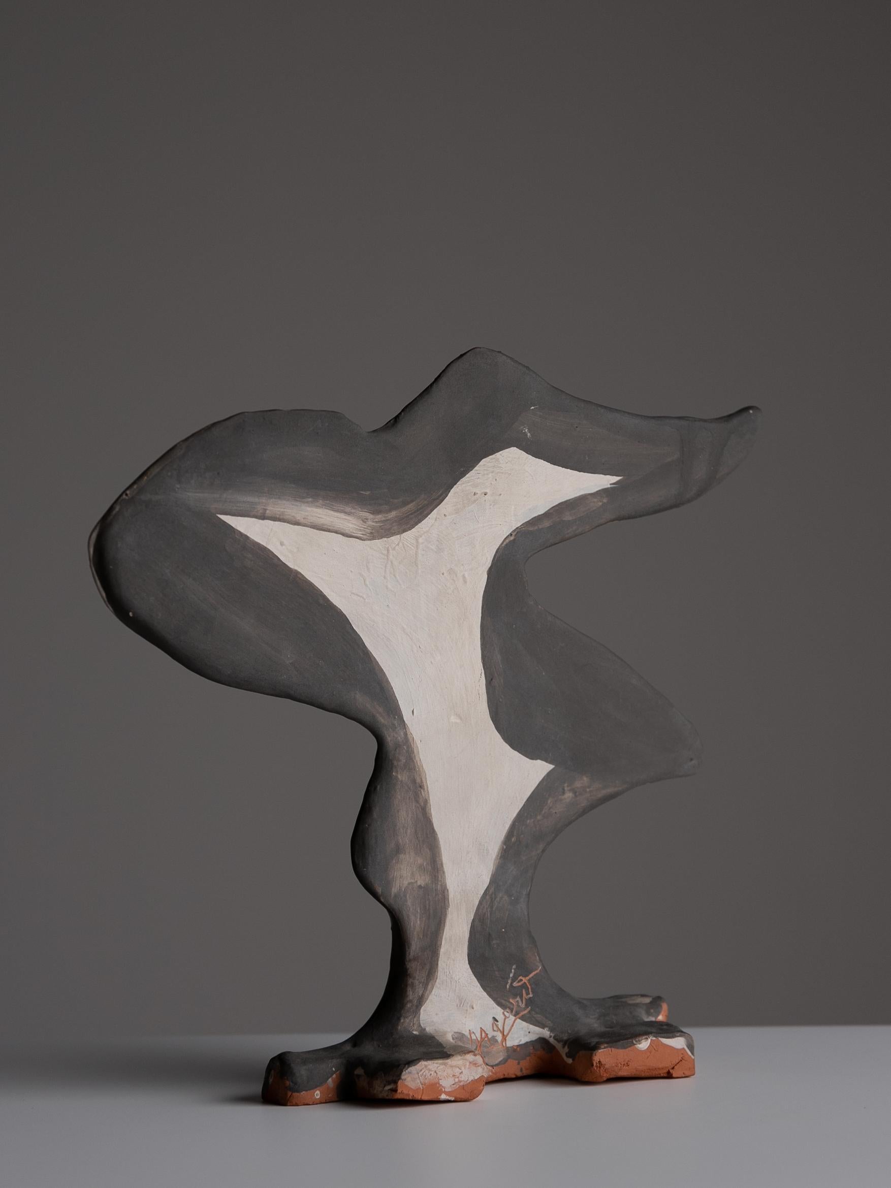 Sculpture abstraite de Jules Agard

Sculpture abstraite peinte à la main par Jules Agard en terre cuite Valaris des années 1950.

Jules Agard
Jules Agard, un potier français actif des années 1940 aux années 1970, était un potier connu à