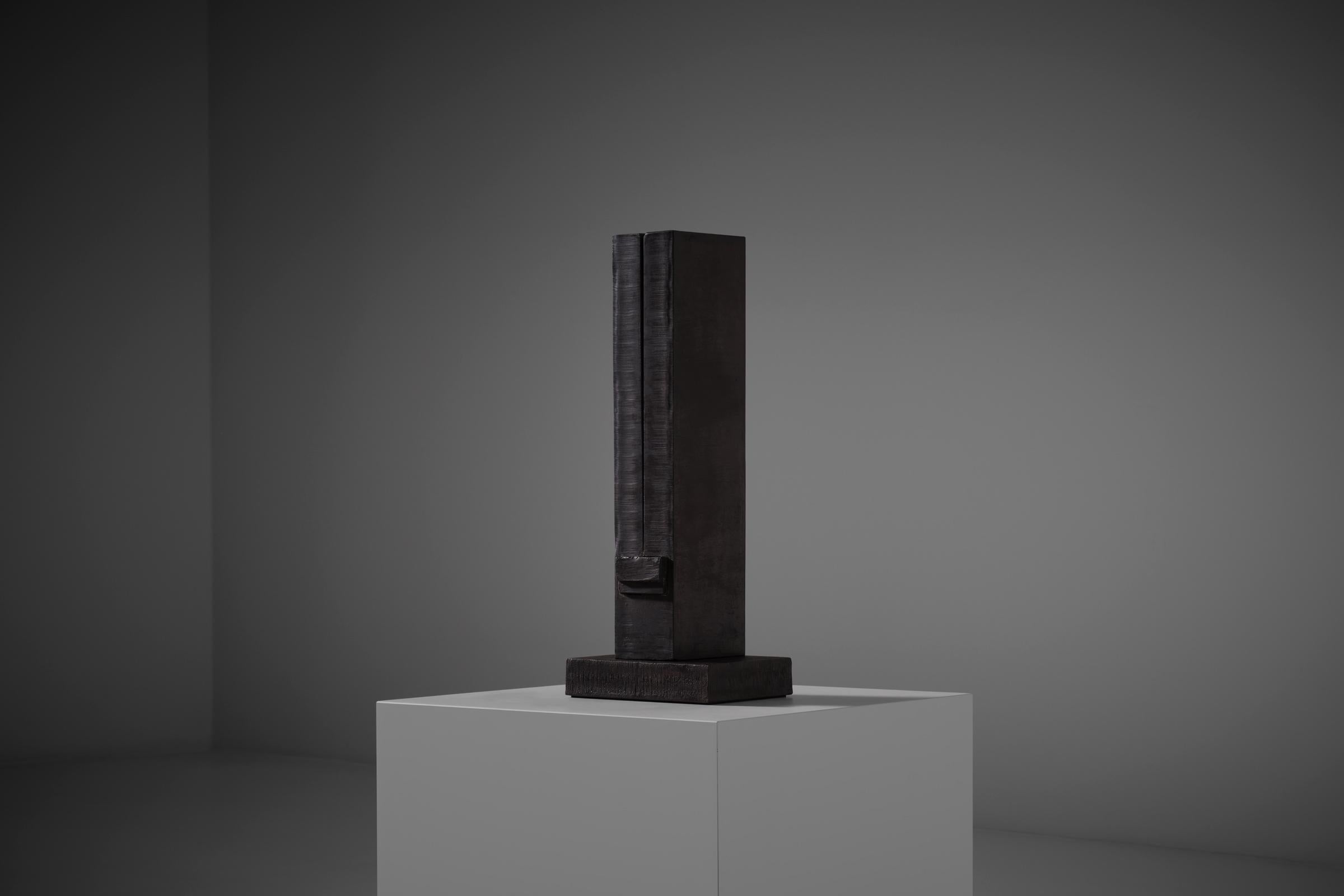 Strong and heavy raw metal sculpture by Bart Kelholt (Amsterdam 1946), The Netherlands 1980. Kelholt studied at the Gerrit Rietveld Academie in Amsterdam between 1970-1976. Very minimal yet high refined appearance showing a great artistic eye.