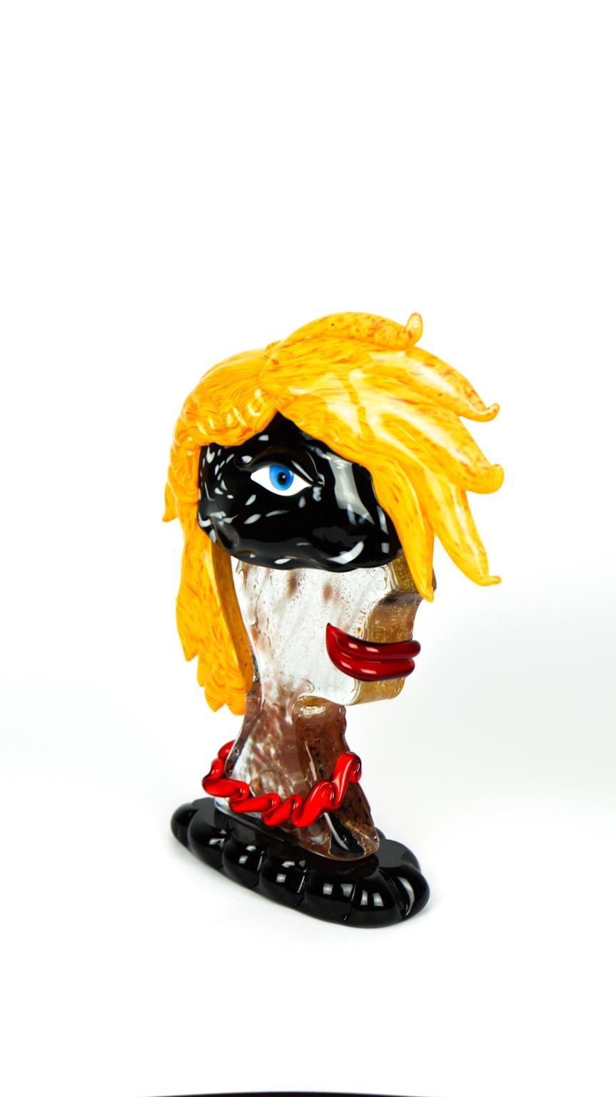 XXI secolo e contemporaneo Scultura astratta omaggio a Picasso Testa di Carnevale in vetro di Murano di Badioli in vendita