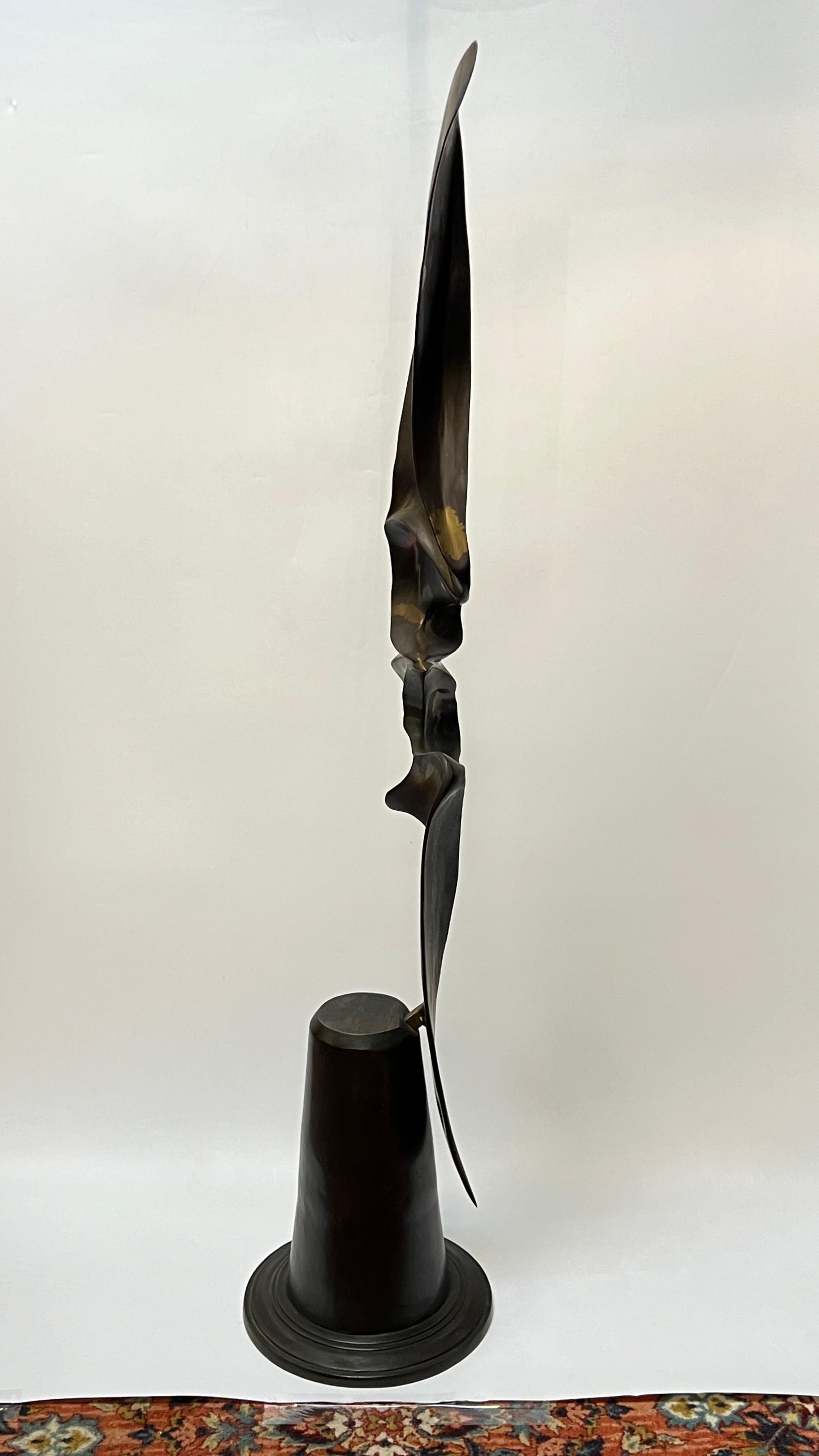 Abstract Seagull Bronze Sculpture by Hattakitkosol Somchai (1934-2000) 4