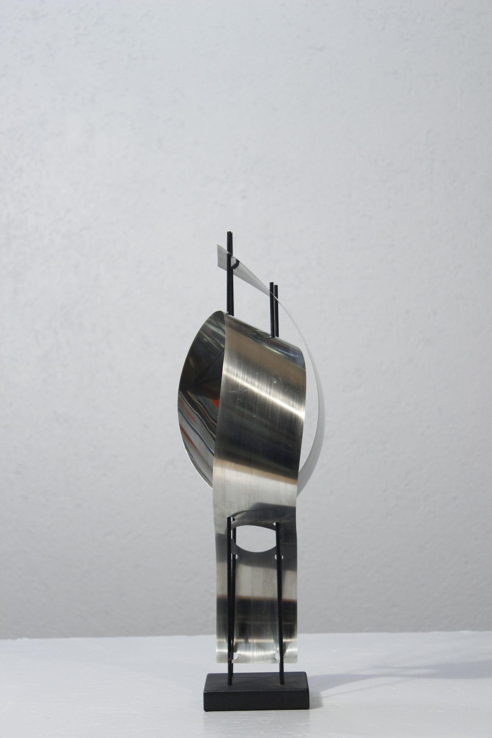 Space Age Abstract space Age sculpture in sheet metal on wooden base, France 1970s For Sale