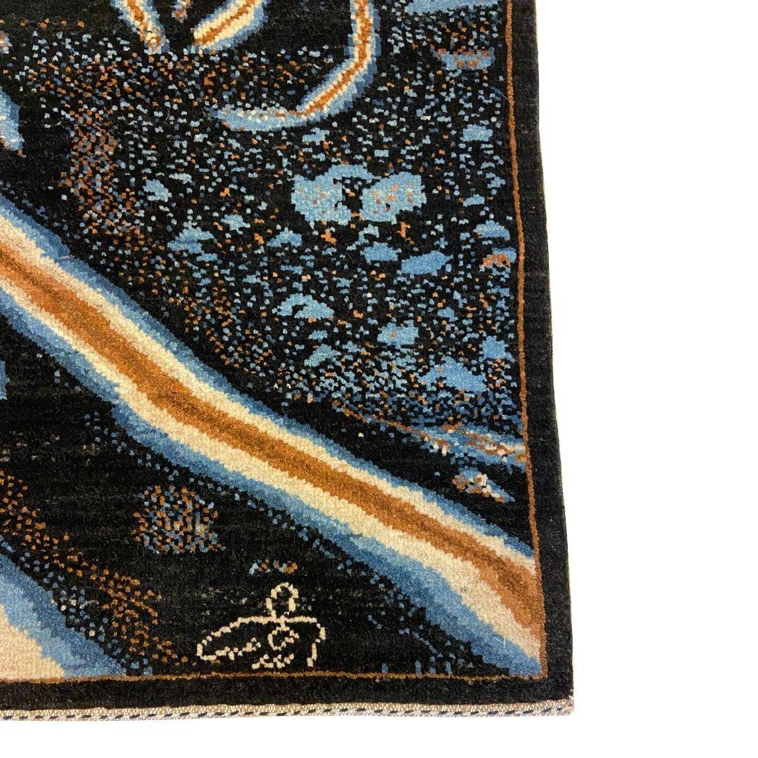 Abstrakter, vom Space inspirierter Perserteppich aus blauer, brauner und schwarzer Wolle, 2' x 3' (Persisch) im Angebot