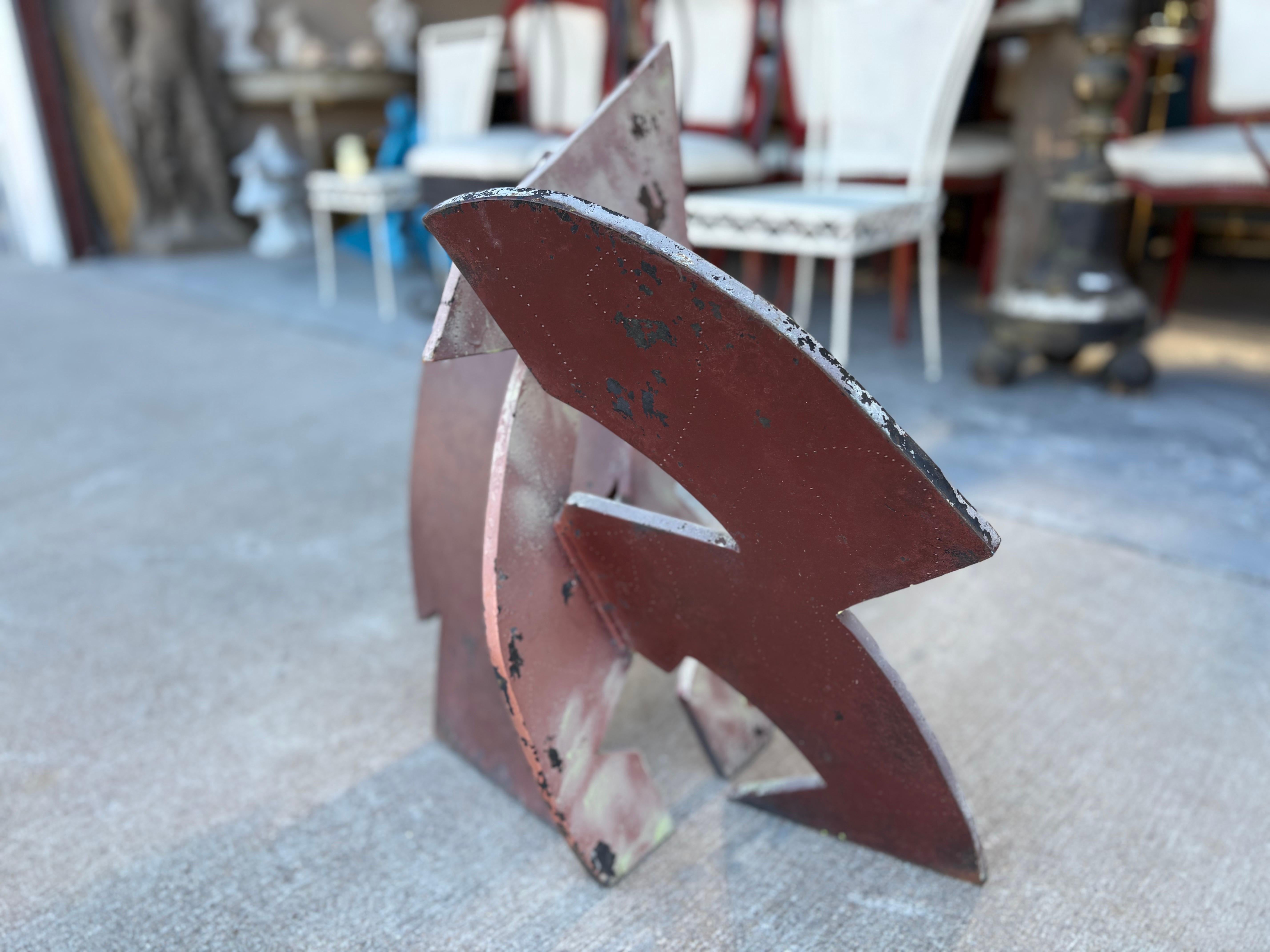 Acciaio da gioielleria Scultura astratta in acciaio in vendita