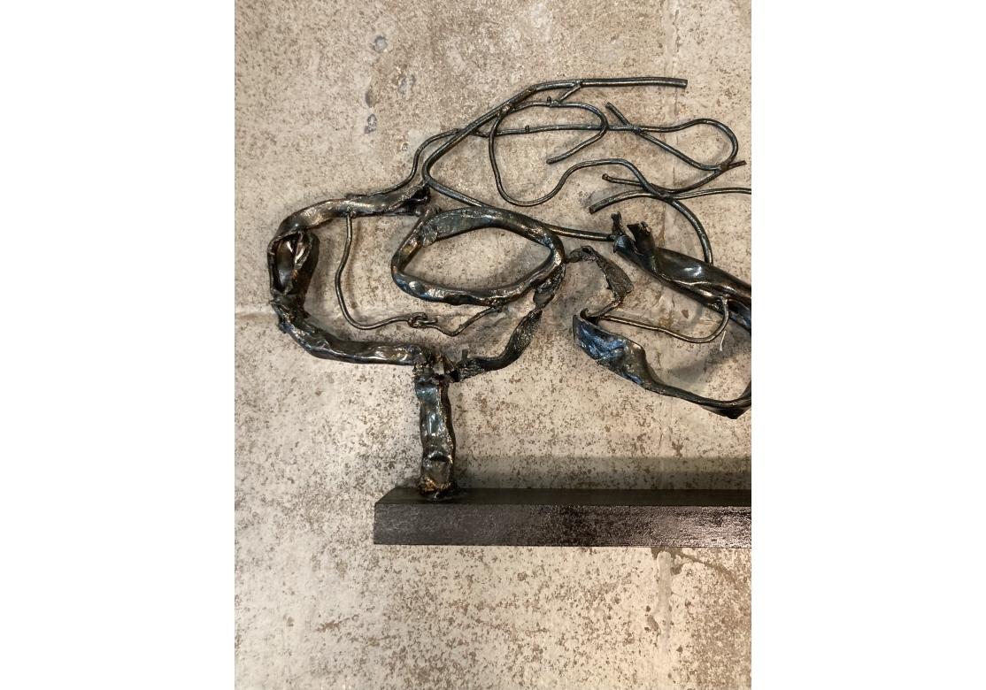 Acciaio Scultura astratta in acciaio, firmata e datata in vendita
