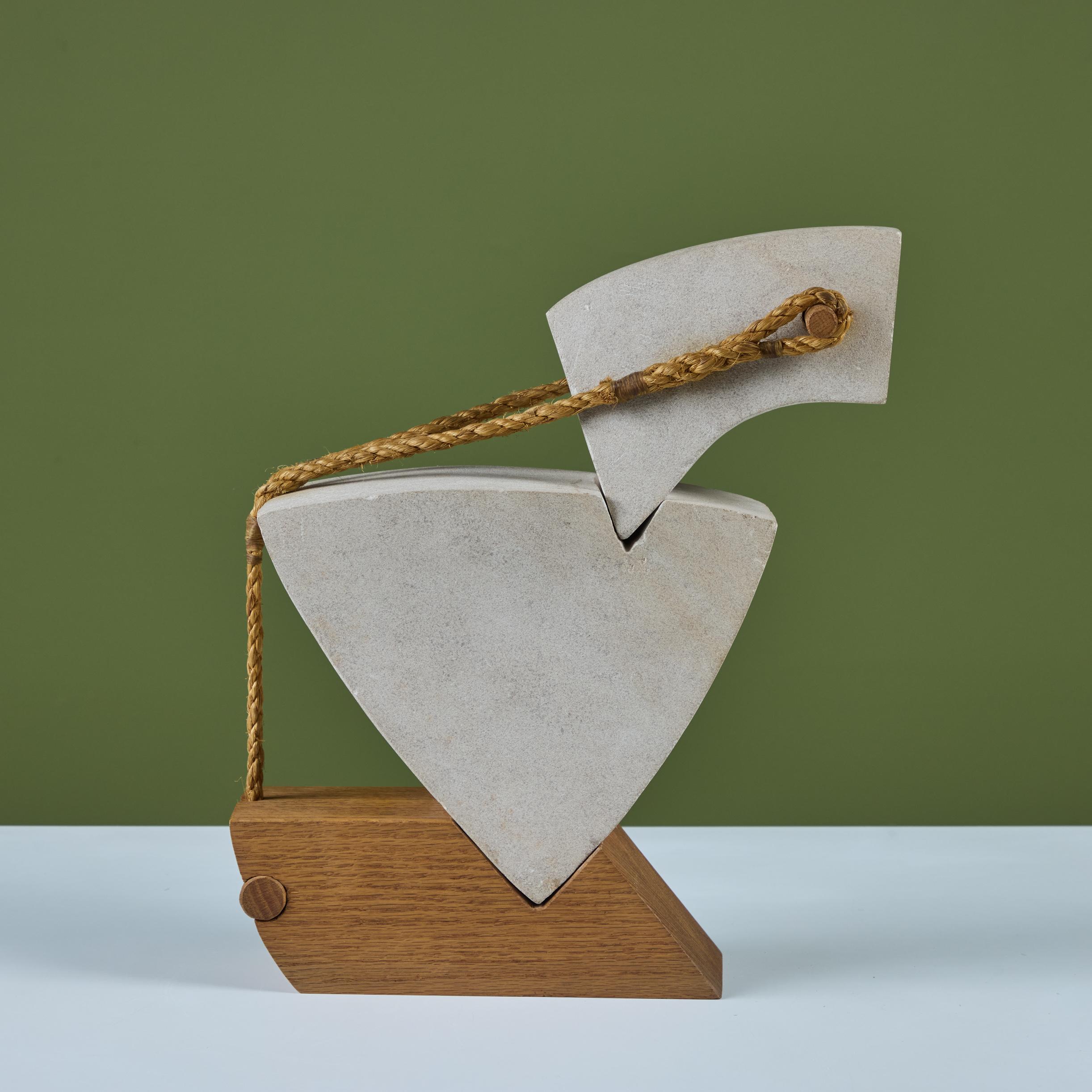 Sconosciuto Scultura astratta di cavallo in pietra in vendita