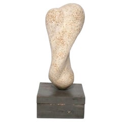 Scultura astratta in pietra nello stile di Jean (Hans) Arp, metà del secolo scorso, moderna 24,5".