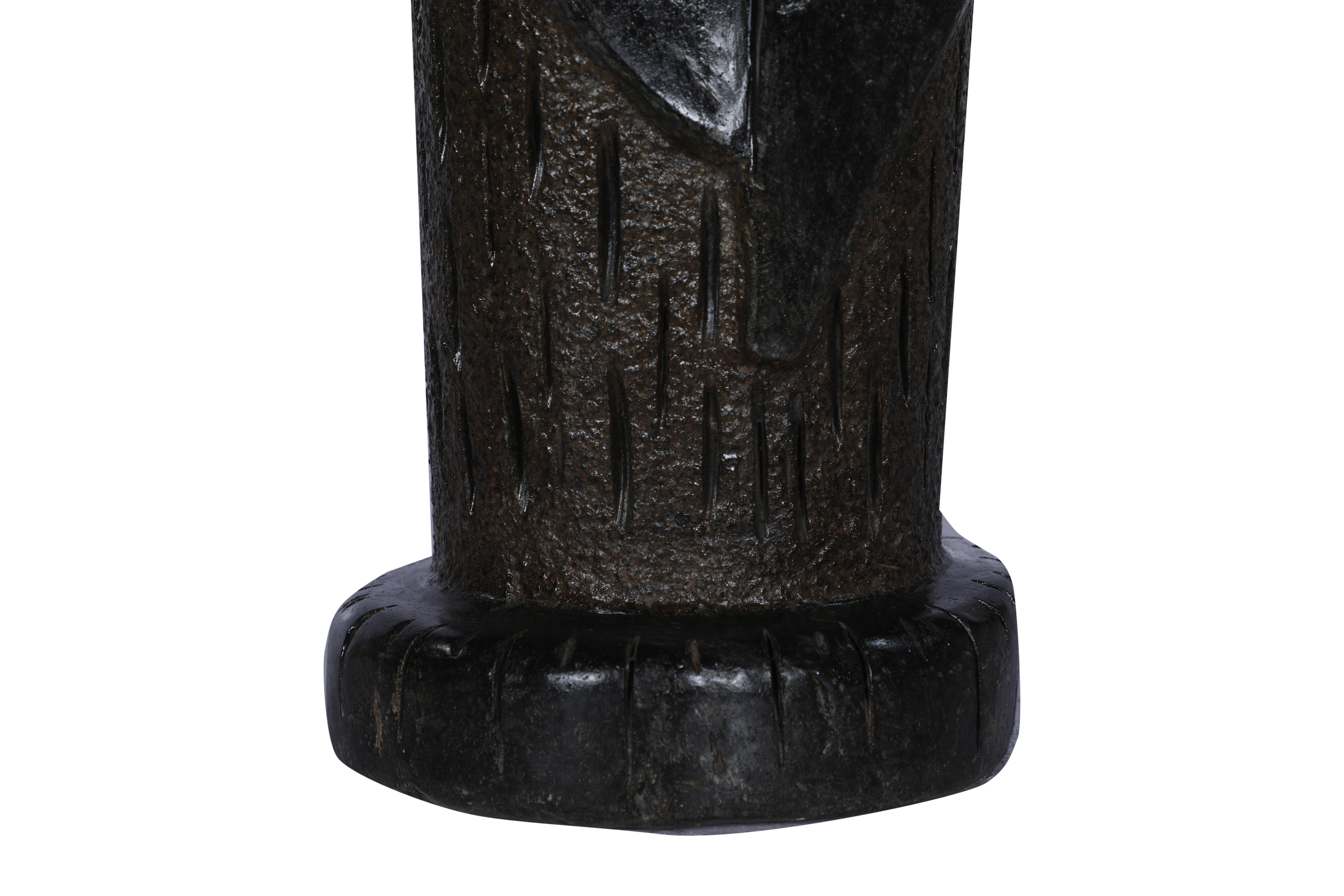 Pietra Scultura astratta in pietra della divinità indù Ganesh in vendita