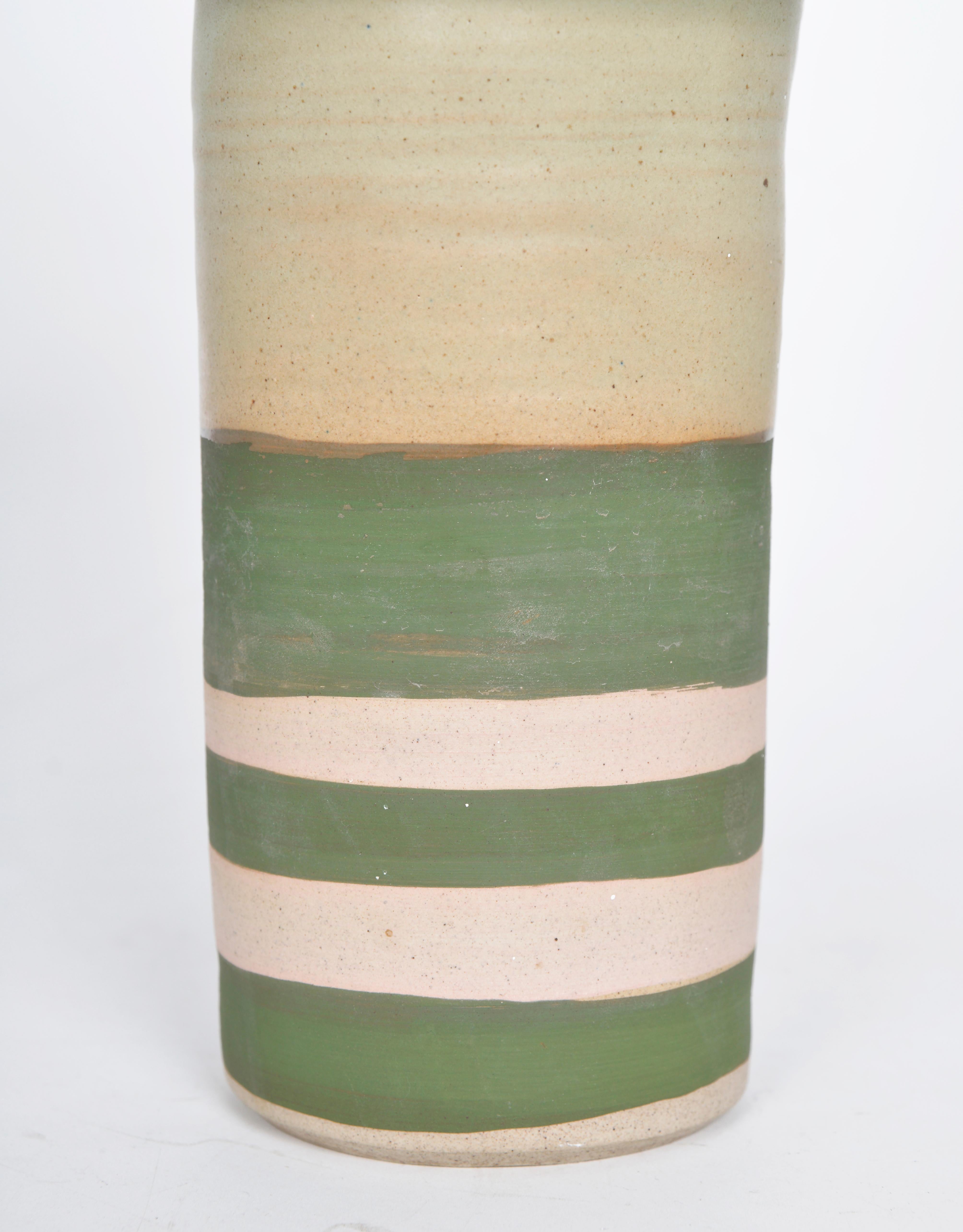 Abstrakte Studiotöpferei Steinzeug 'Pagode Pot' von Alan Ashpool, England um 1970 im Angebot 2