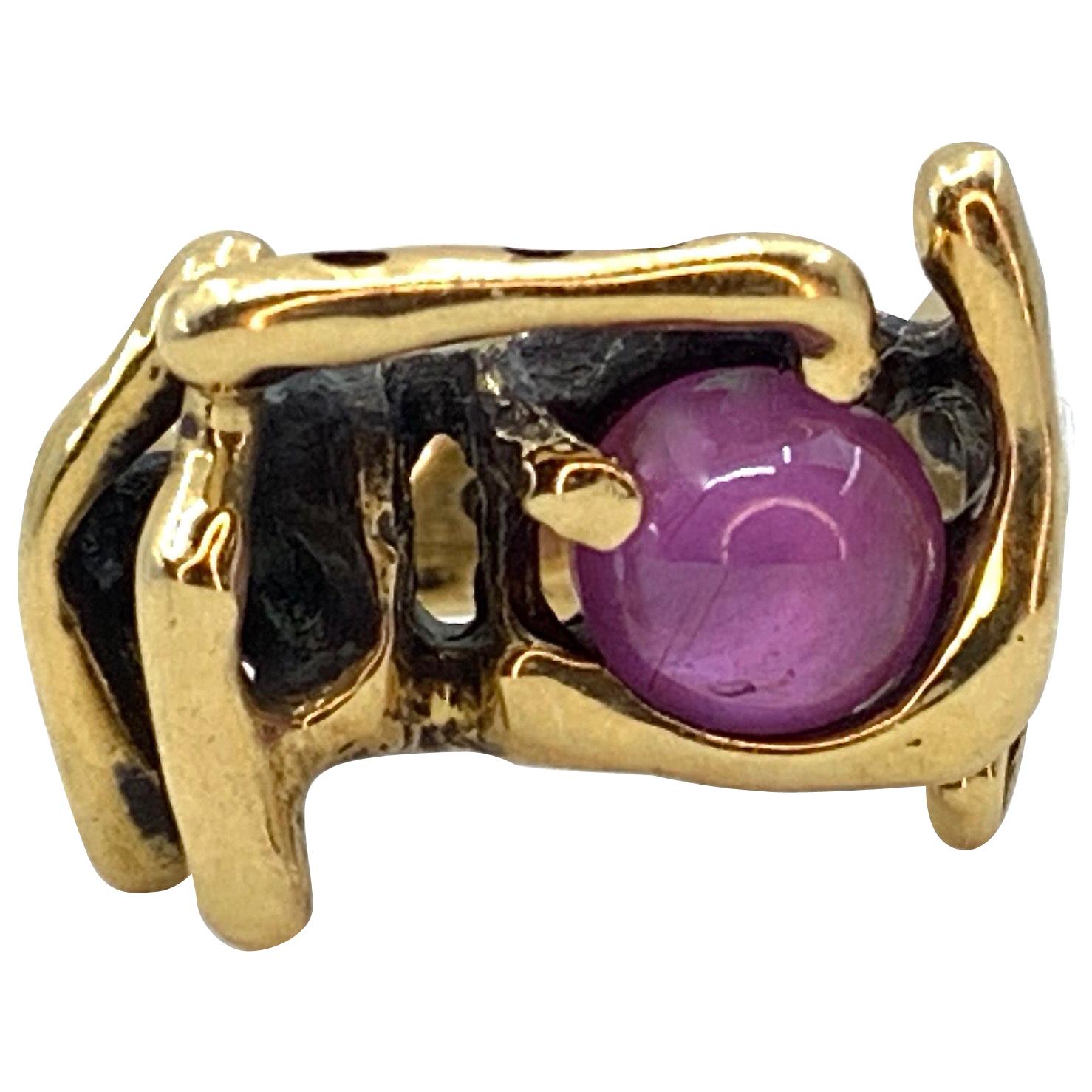 Abstract Studio Ring in 18 Karat Yellow Gold with 3.5 Carat Ruby Cabochon For Sale