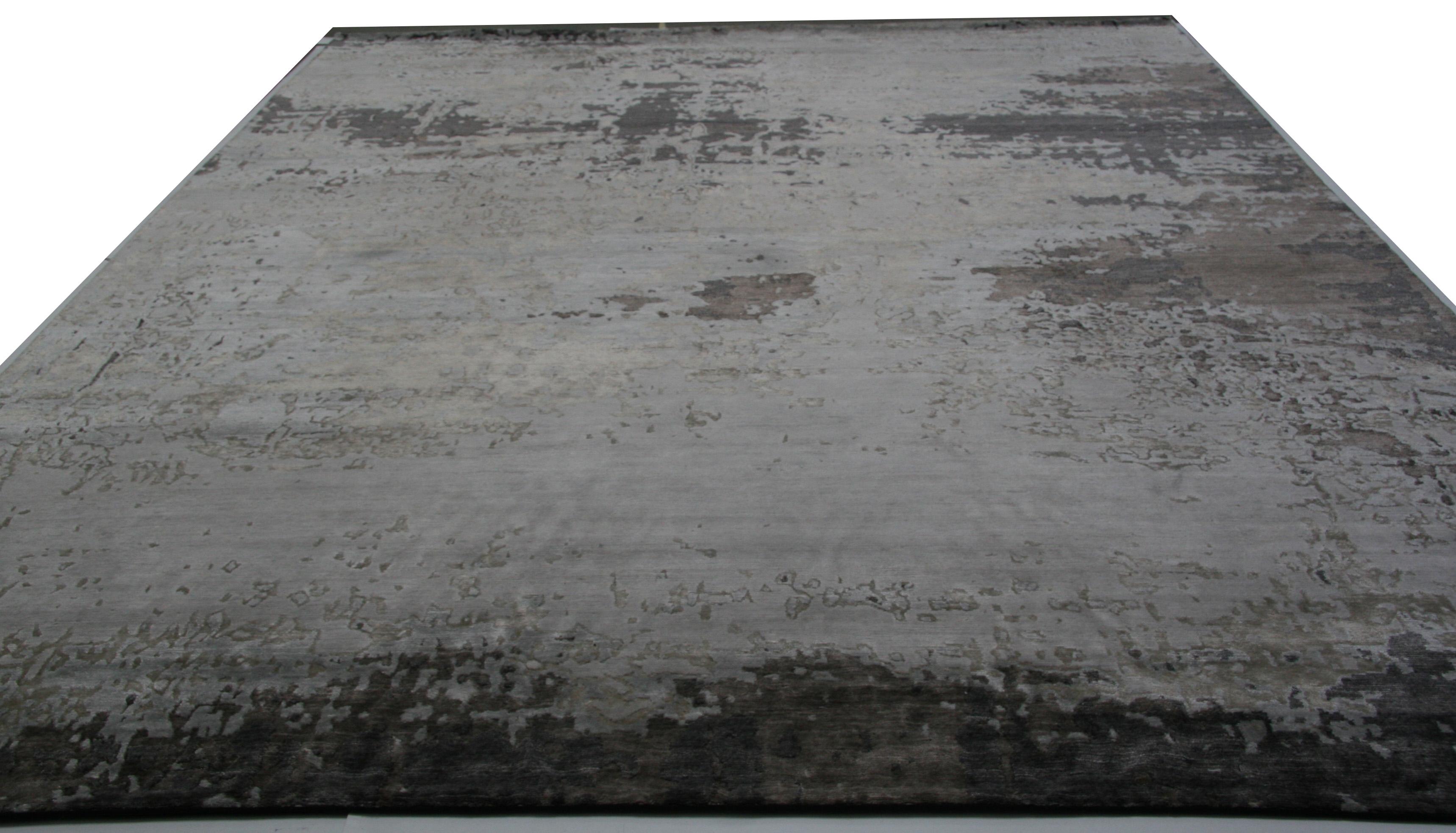 Abstrakter Teppich in Taupe:: Grau und Holzkohle (Indisch) im Angebot