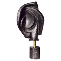 Sculpture abstraite en terre cuite des années 1950 d'origine française.