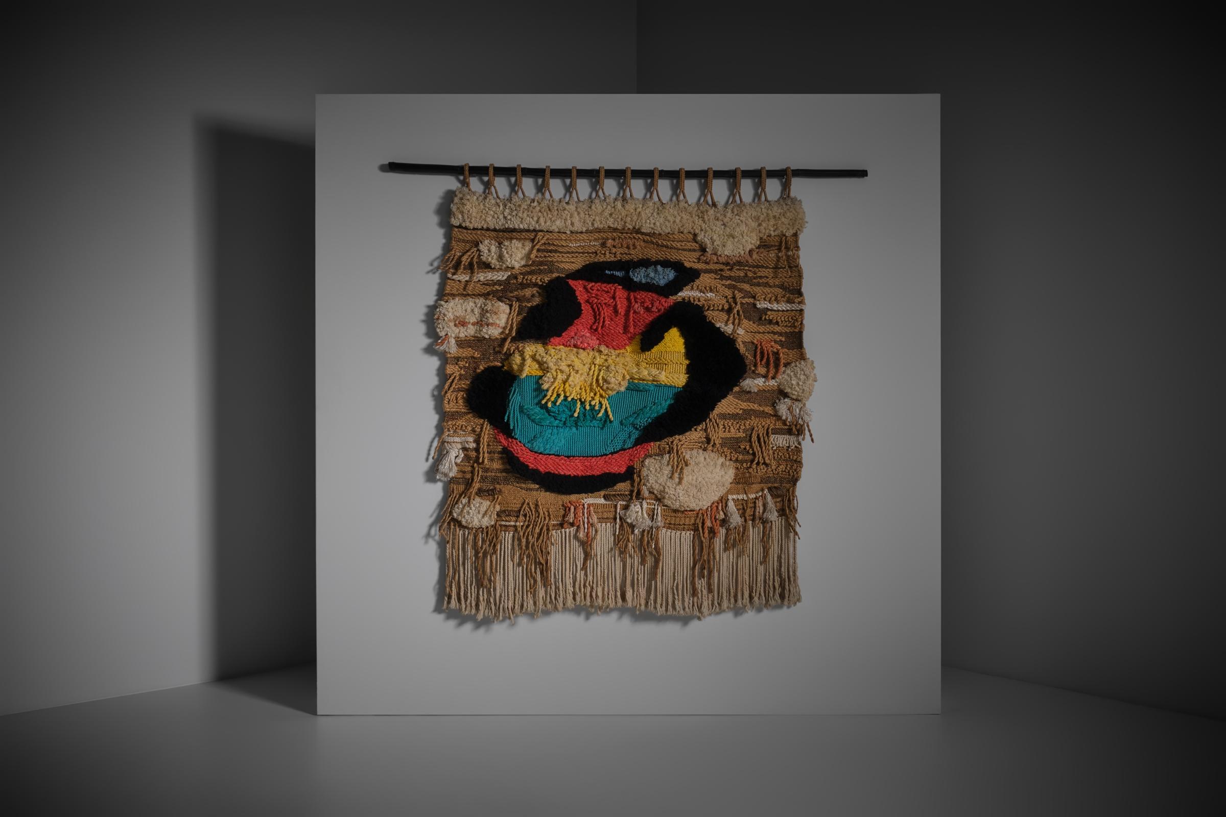 Abstract macrame wall tapestry 'Homenatge Miró', Catalonia Spain 1980. The tapestry is composed of different materials and is exposing an interesting play of textures and patterns. All the ropes and threads are custom made for this tapestry by the