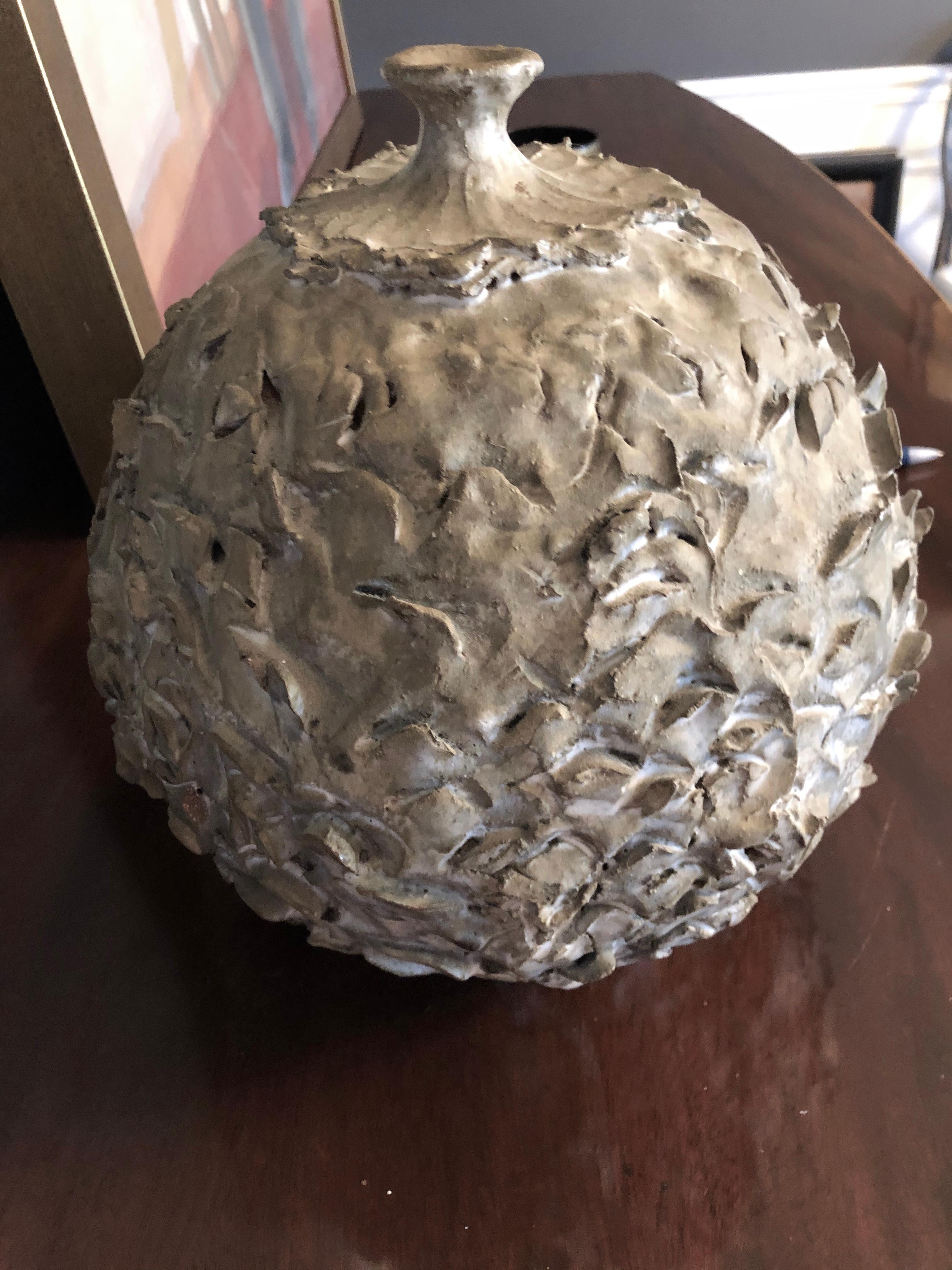 Abstract Textured Ceramic Pot In Good Condition In Chicago, IL