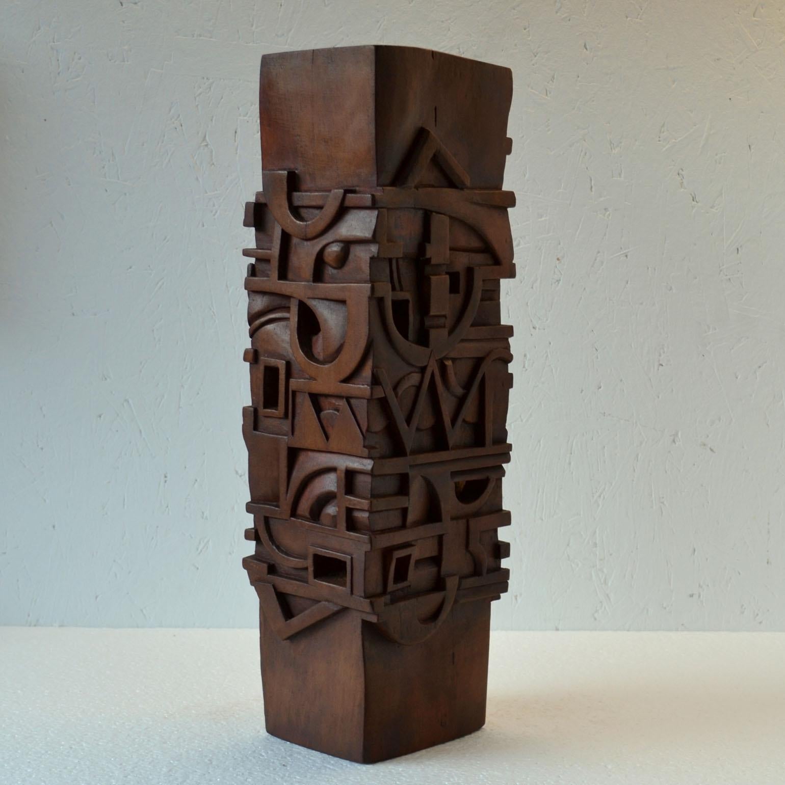 Abstract Totem Sculpture Carved in Wood In Excellent Condition In London, GB