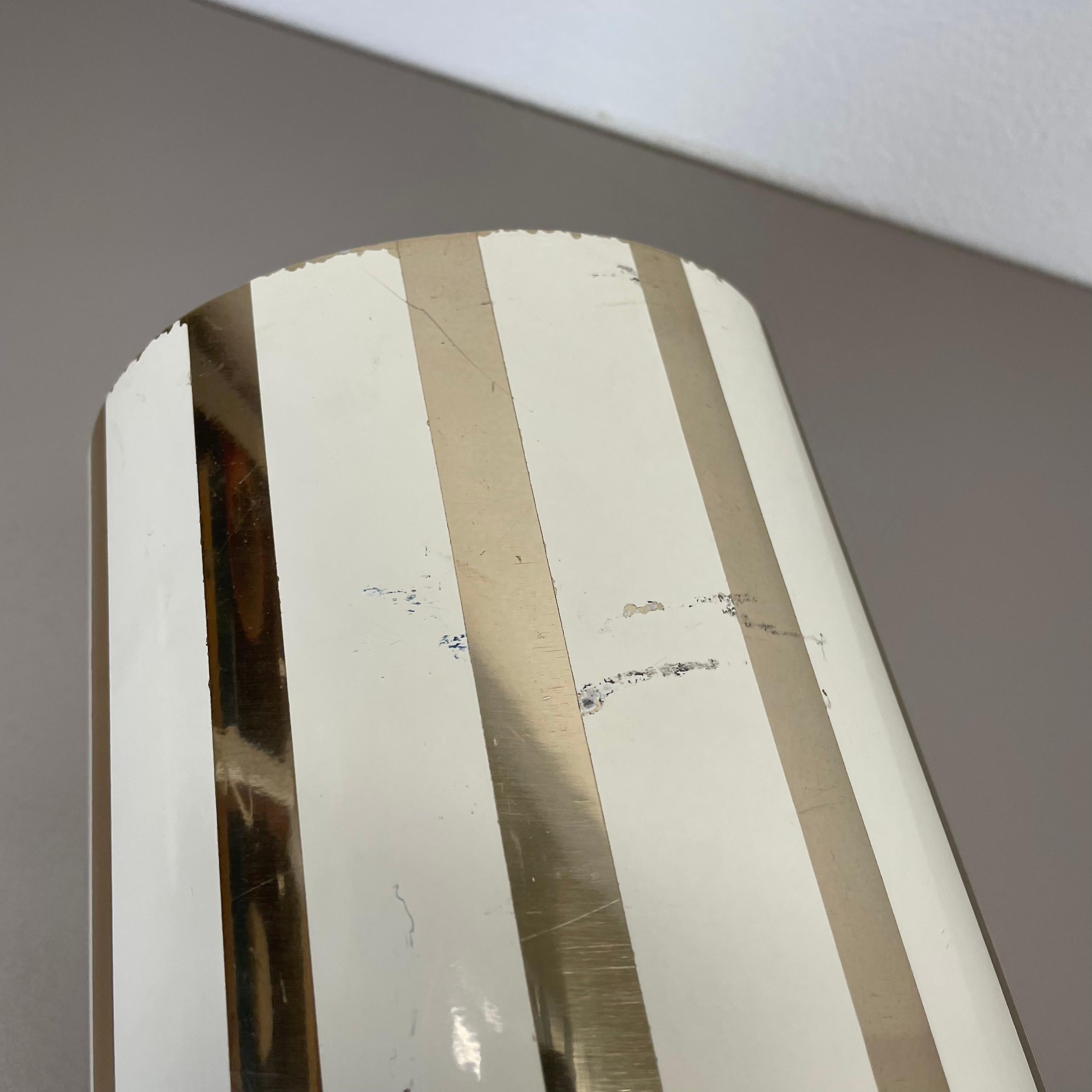 Porte-parapluies abstrait en métal tubulaire dans le style de Piero Fornasetti, Italie, années 1950 en vente 7