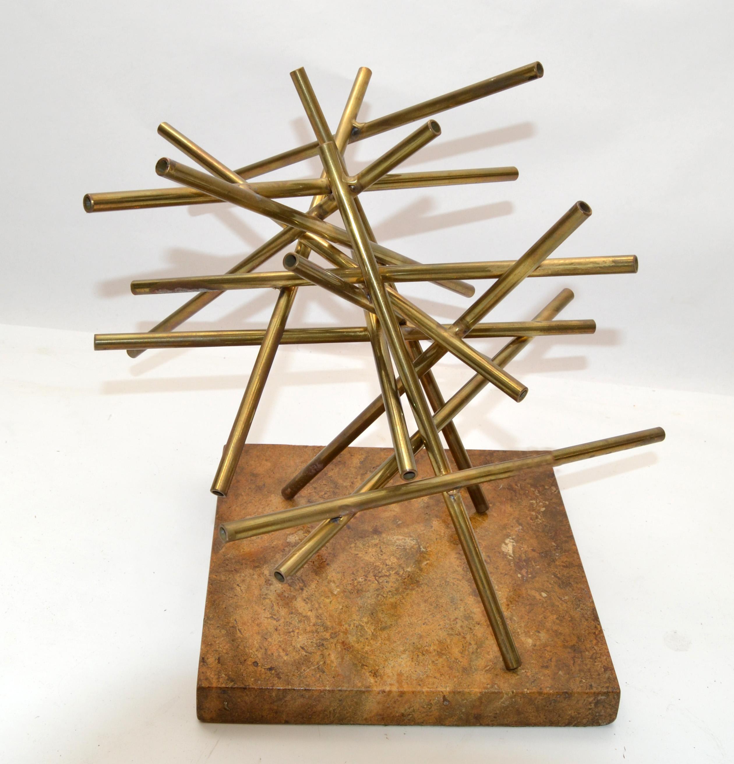 Abstract Tubular Brass Pipe Sticks and Square Brown Marble Mid-Century Modern In Good Condition For Sale In Miami, FL