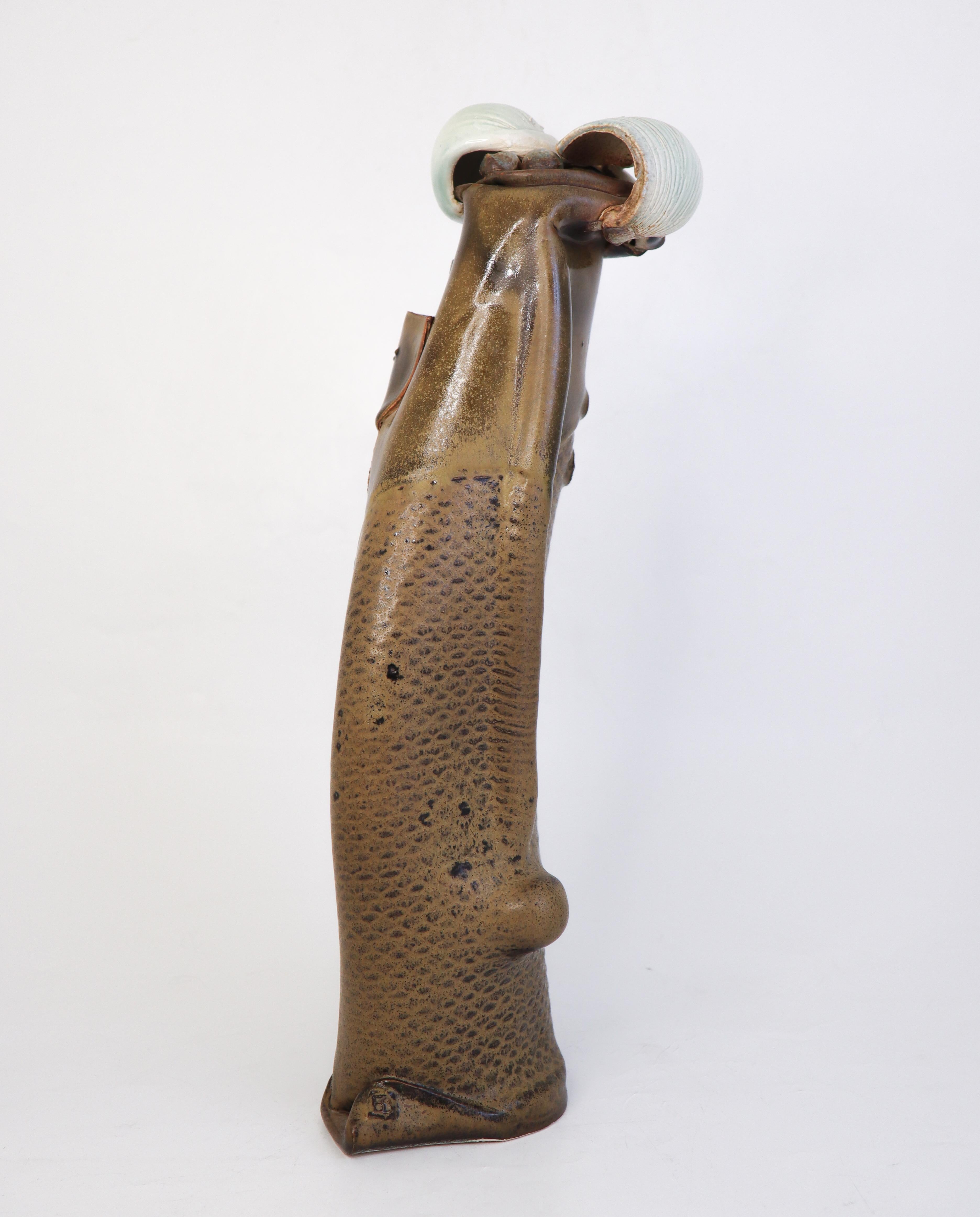 Una scultura unica di Bengt Berglund presso lo Studio Gustavsberg, in Svezia, progettata alla fine del XX secolo. La scultura è alta 42 cm (16,8