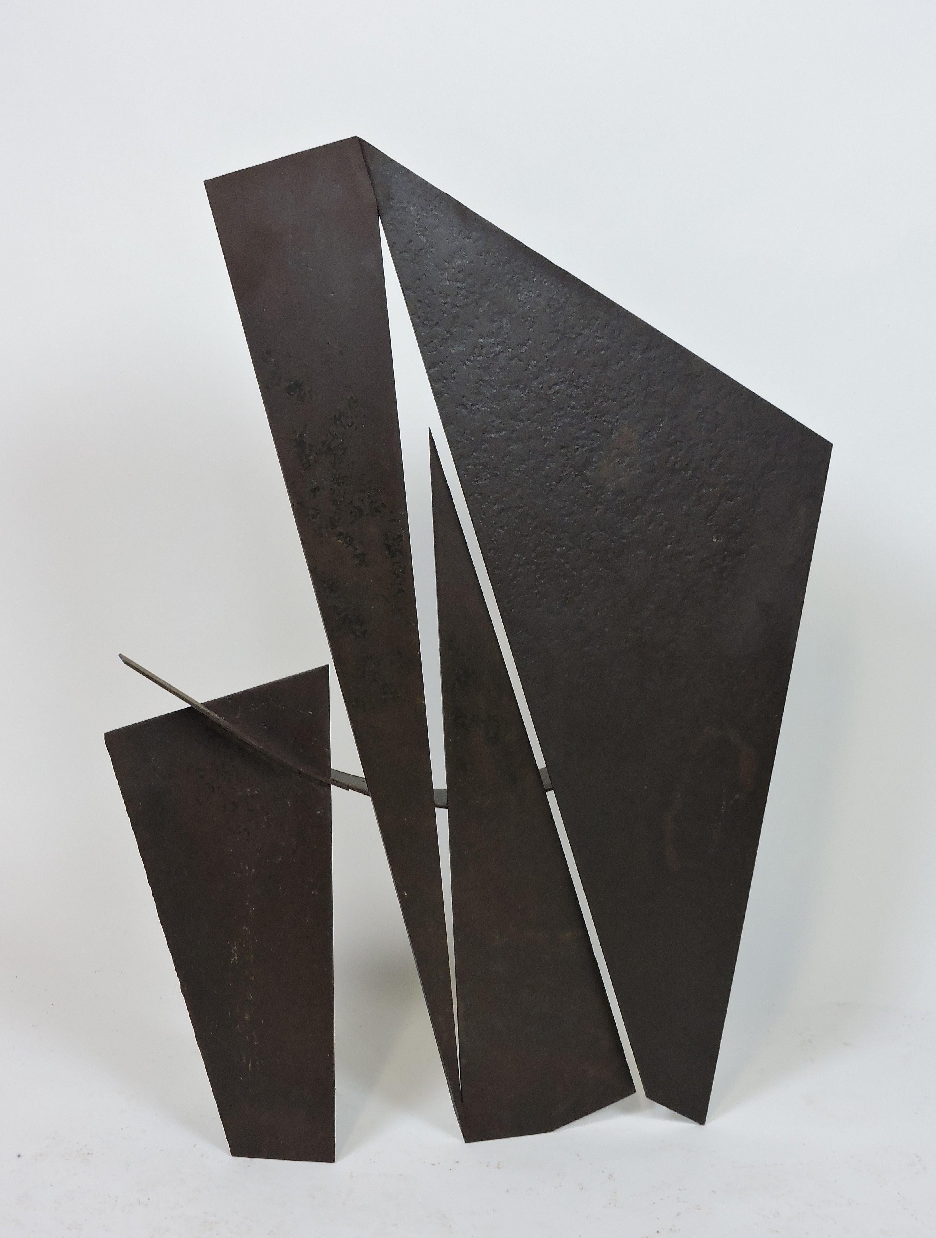Minimalismo Scultura geometrica astratta saldata in Steele, 