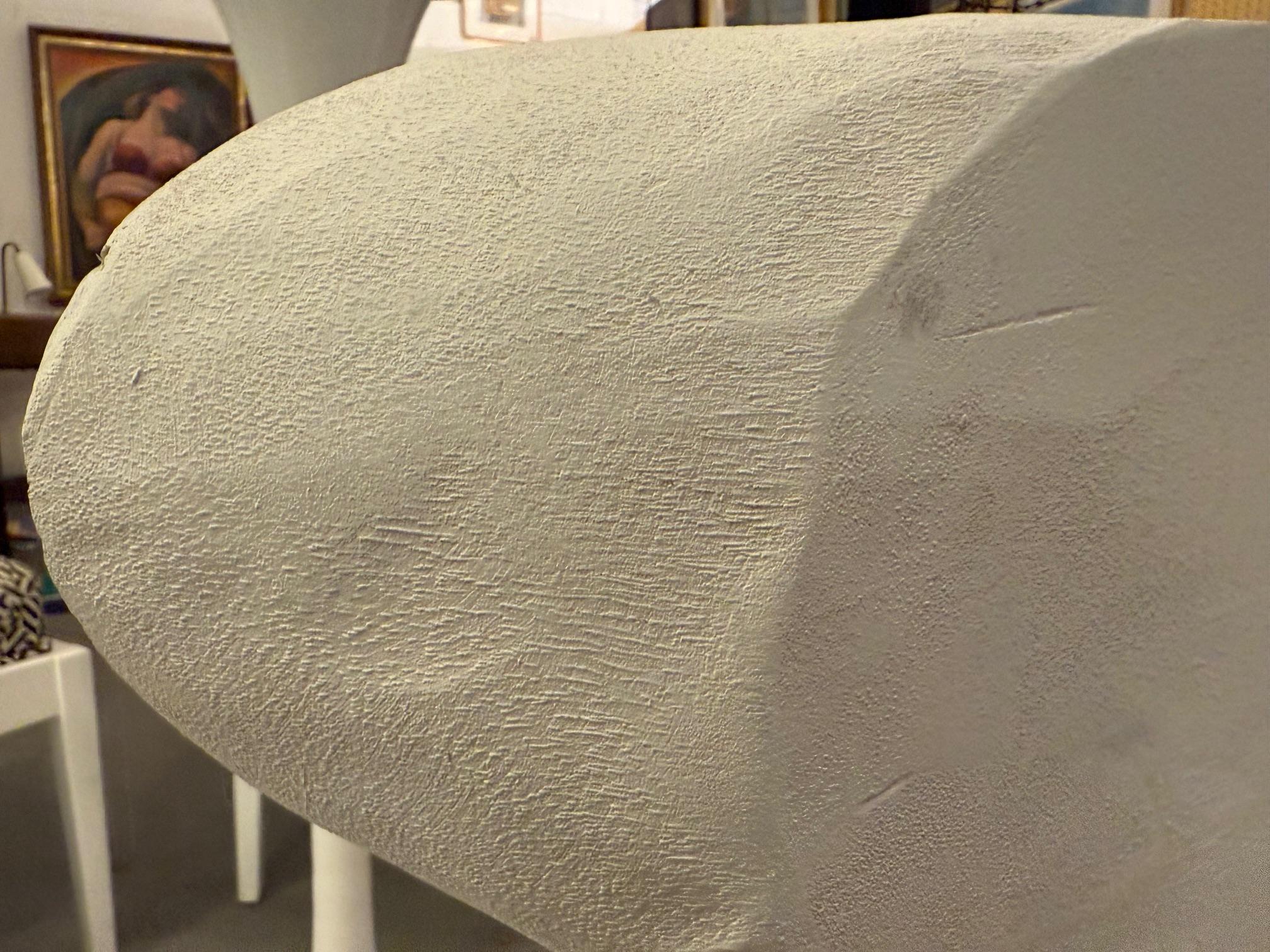 Scultura astratta in legno dipinto di bianco di Charles Charles Fultz In condizioni buone in vendita a Pasadena, CA