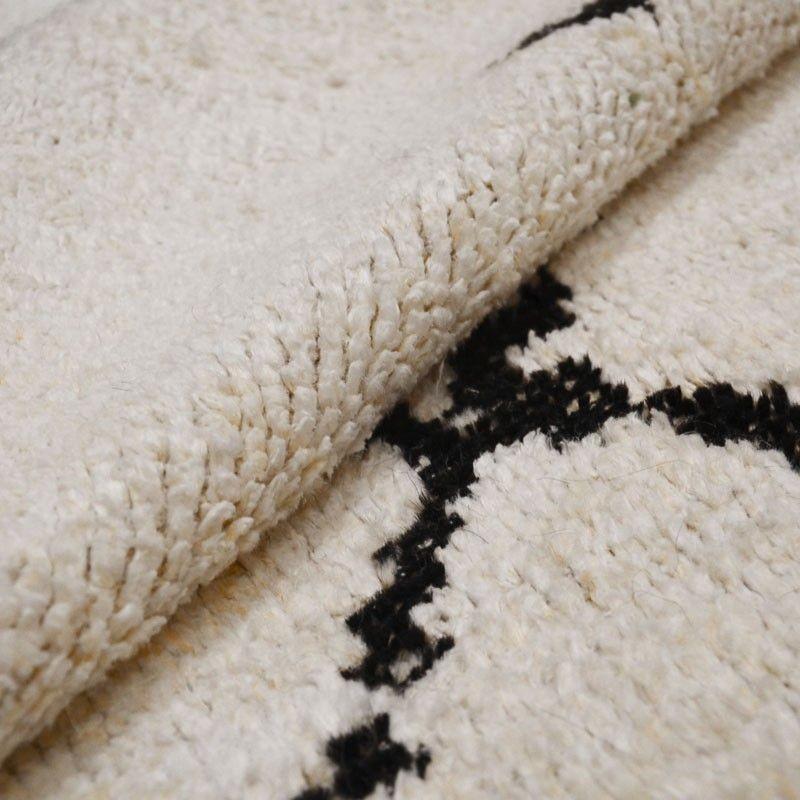Contemporary Abstract White Rug of Black Design Handmade in Hemp For Sale