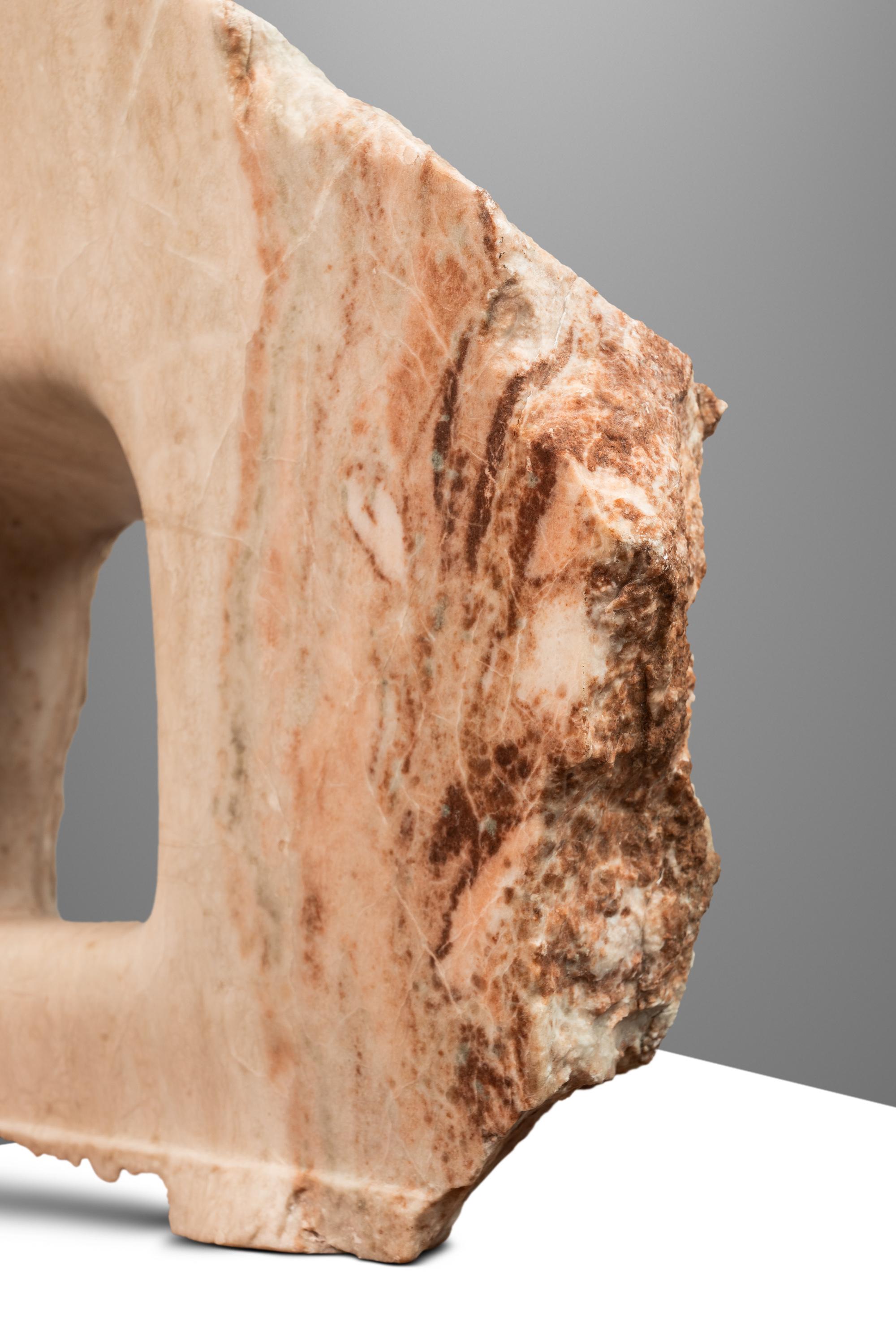 Scultura astratta in alabastro, Mark Leblanc, Studio A, USA, 2020 in vendita 9