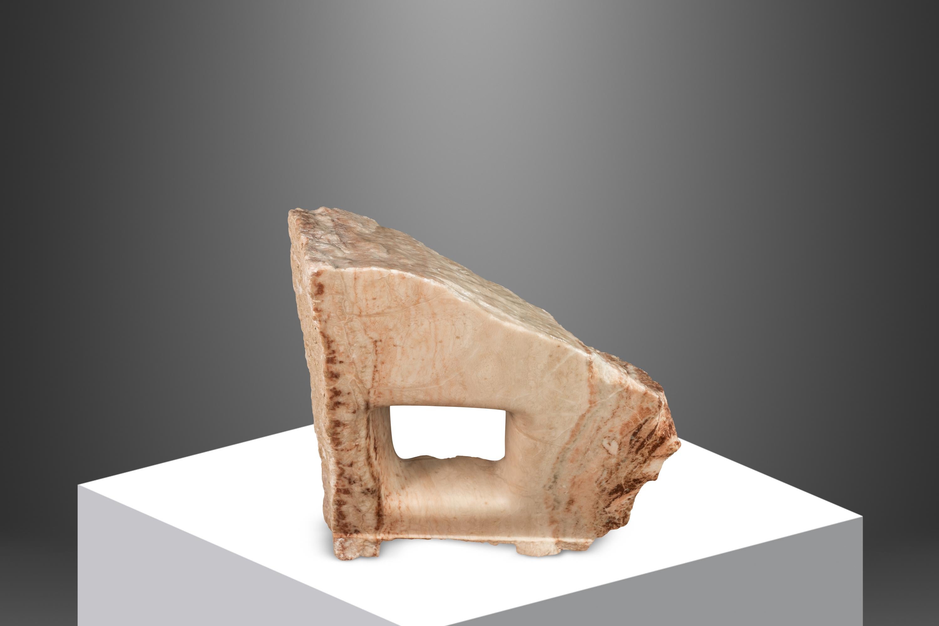 Scultura astratta in alabastro, Mark Leblanc, Studio A, USA, 2020 in vendita 1