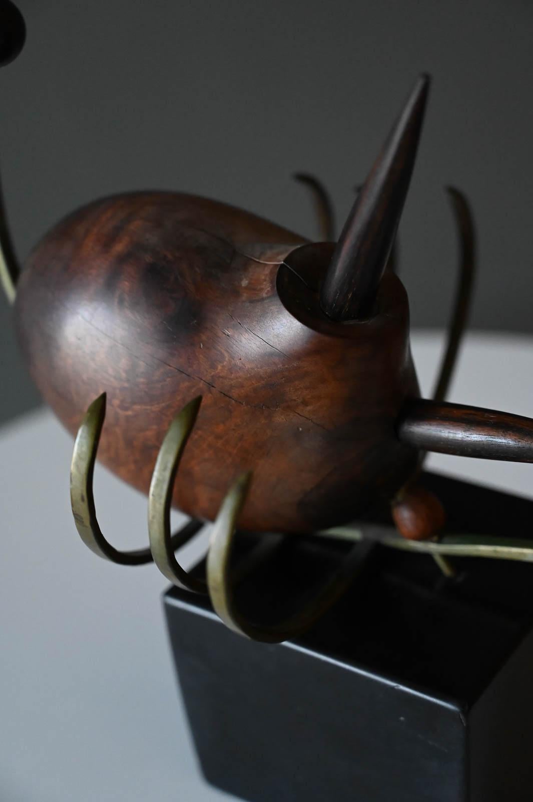 Abstract Wood and Brass Scorpion Sculpture, circa 1965 For Sale 2