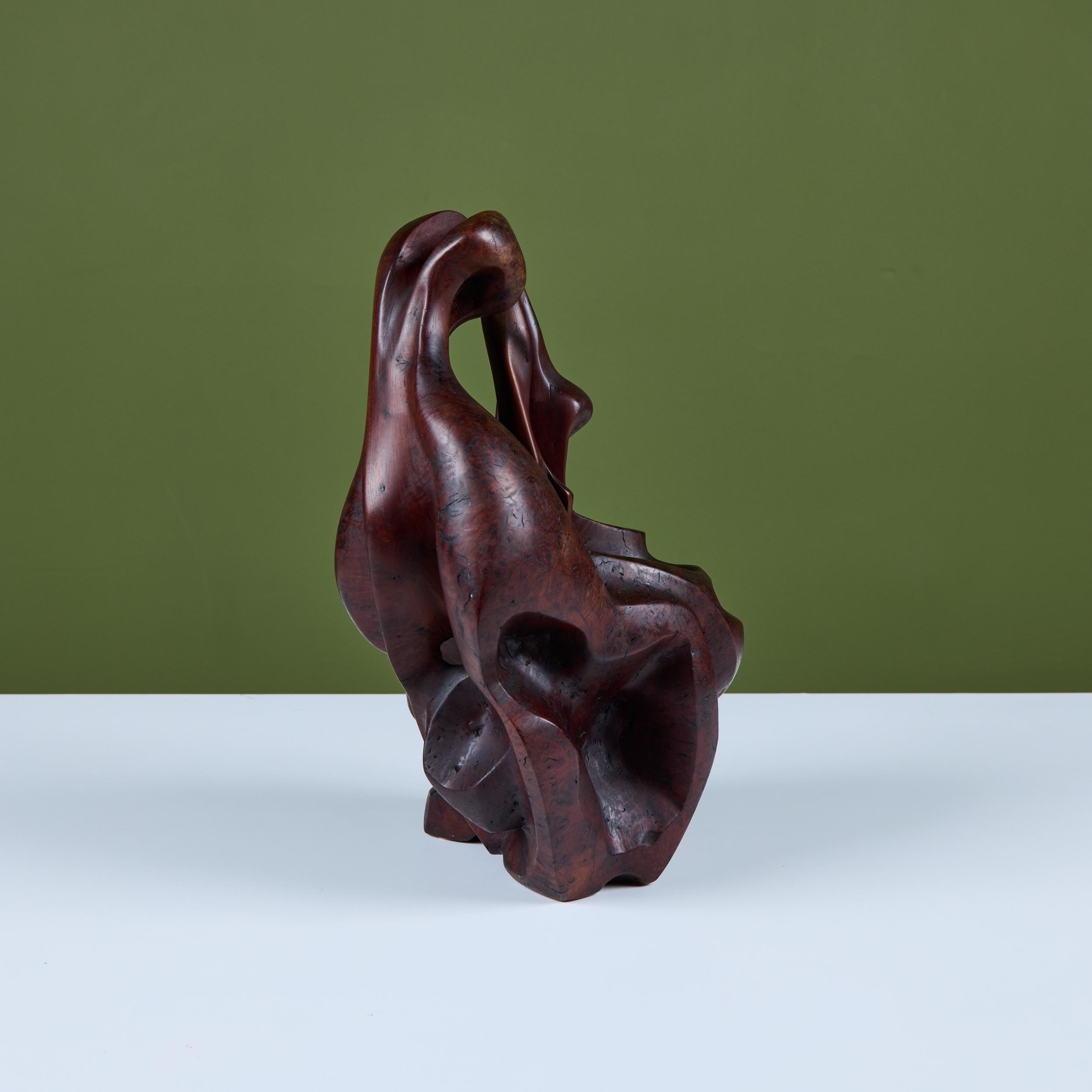 Abstrakte Holzskulptur (Handgeschnitzt) im Angebot