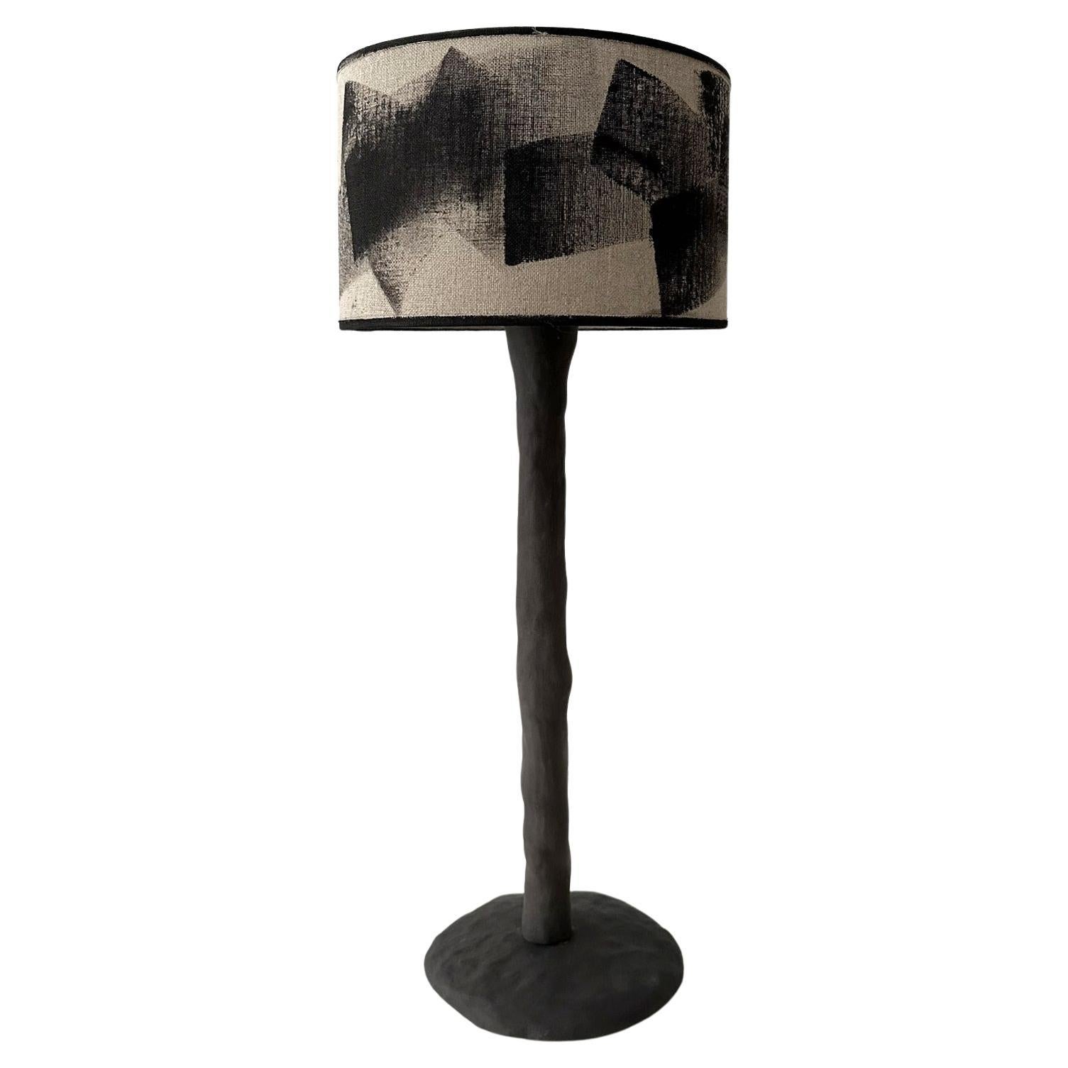 Lampe de table en bois abstrait de l'Atelier Monochrome