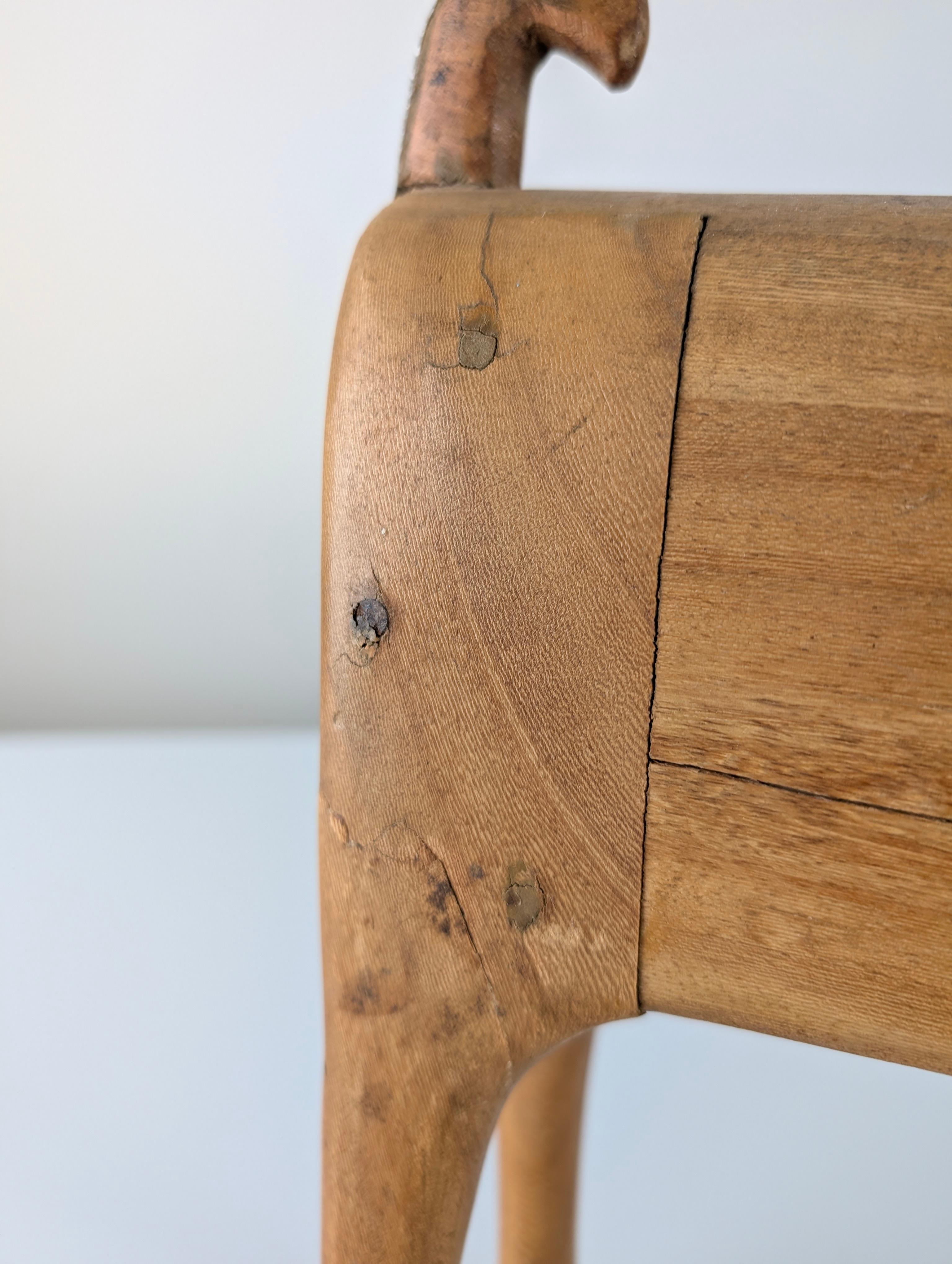 Abstrakte Tierskulptur aus Holz, skandinavisches Mid-Century Design (20. Jahrhundert) im Angebot